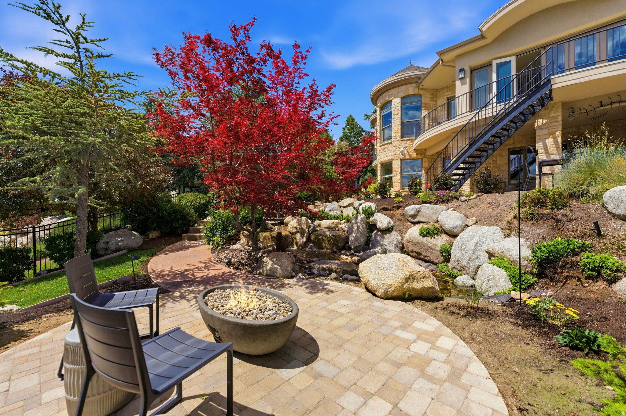 FEDERAL POINTE - Residential