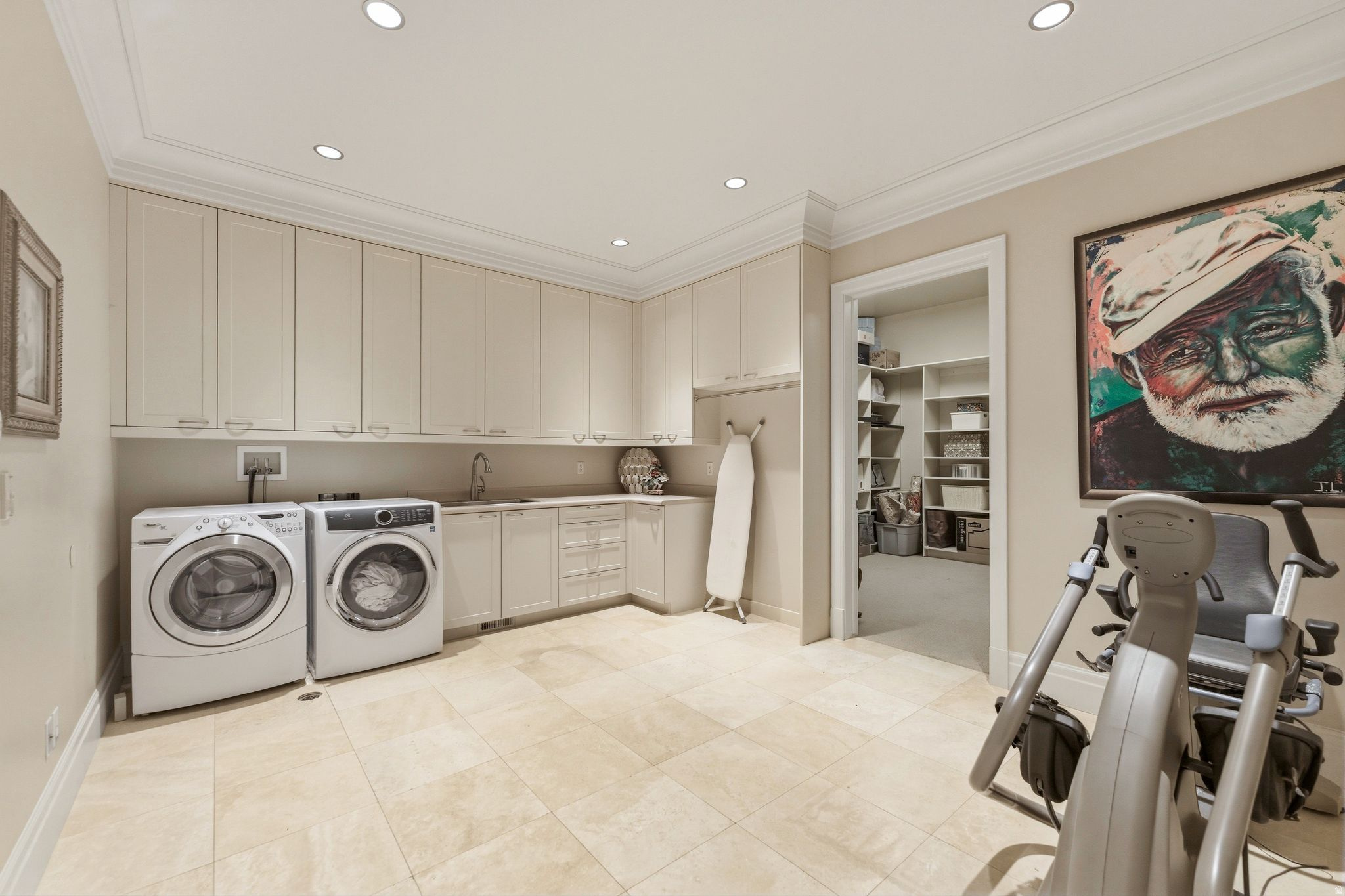 FEDERAL POINTE - Residential