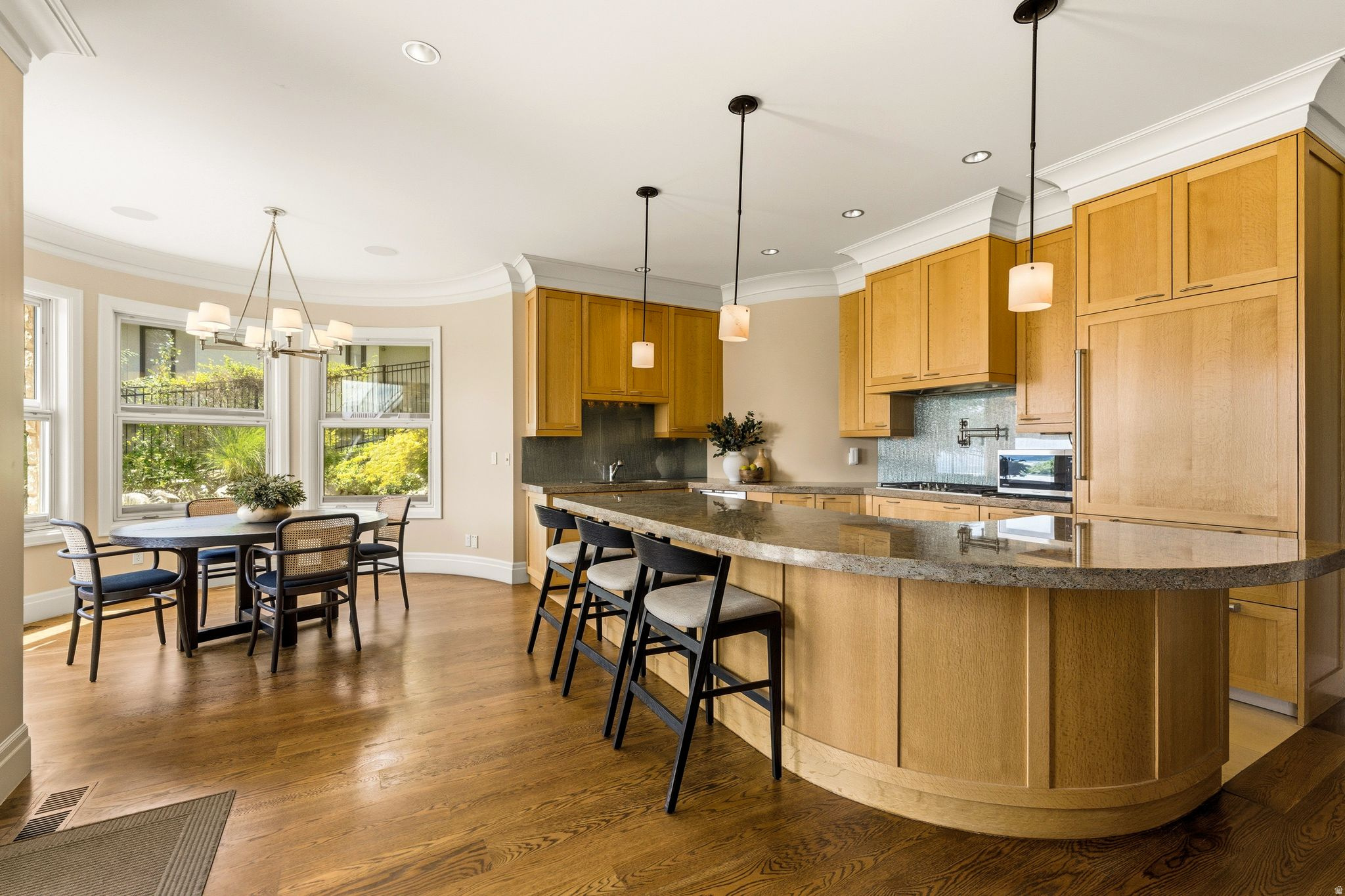 FEDERAL POINTE - Residential