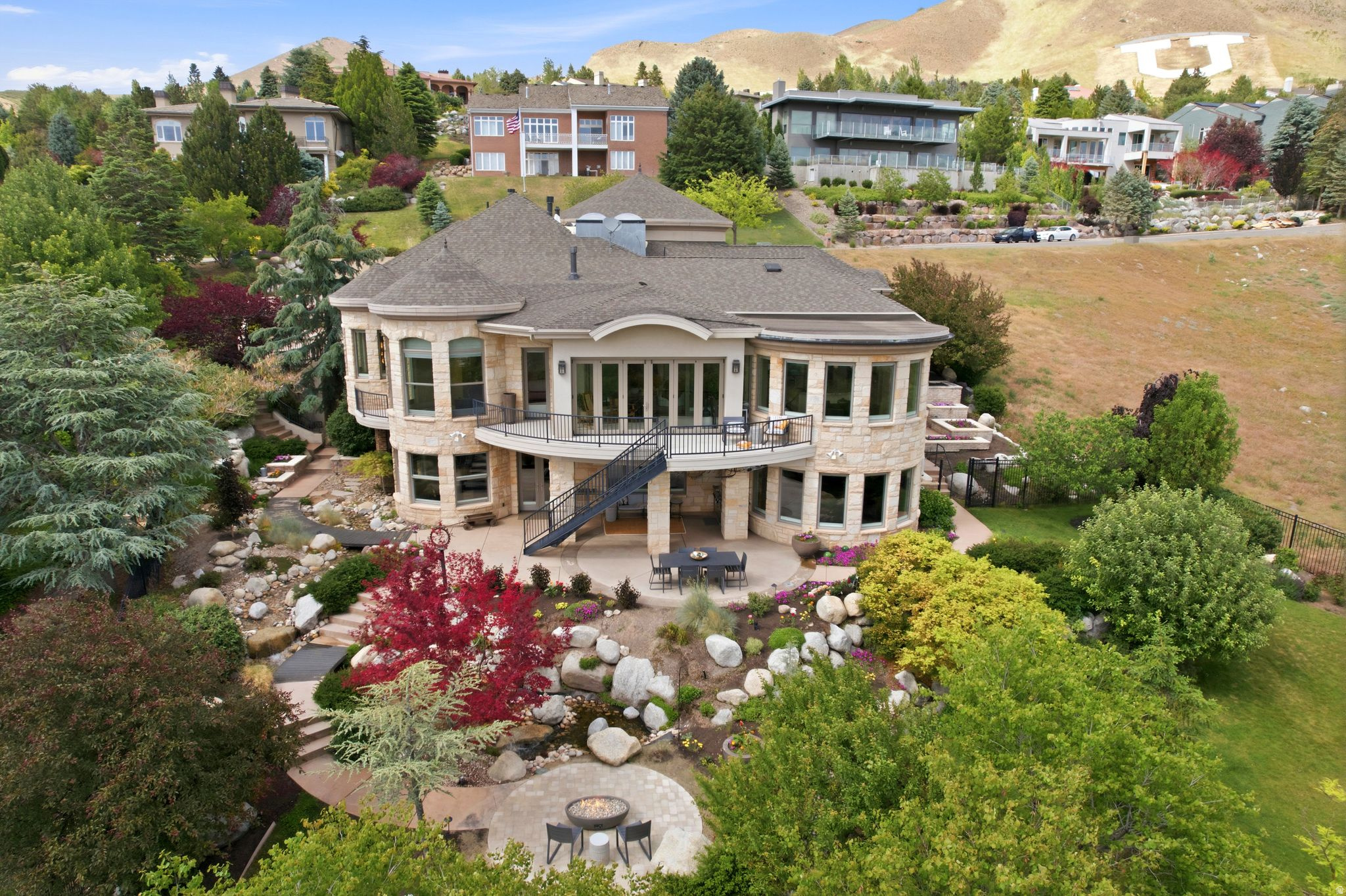 FEDERAL POINTE - Residential