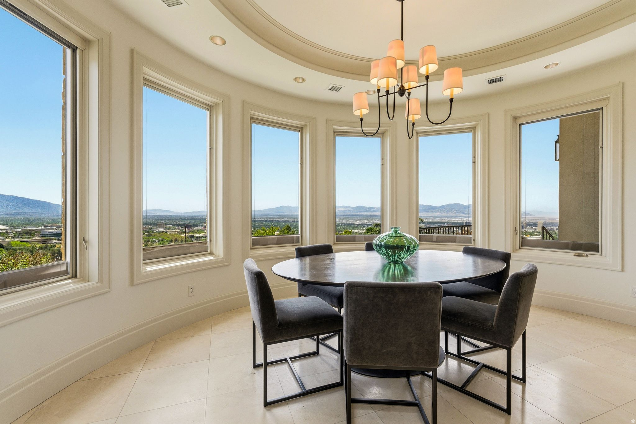 FEDERAL POINTE - Residential