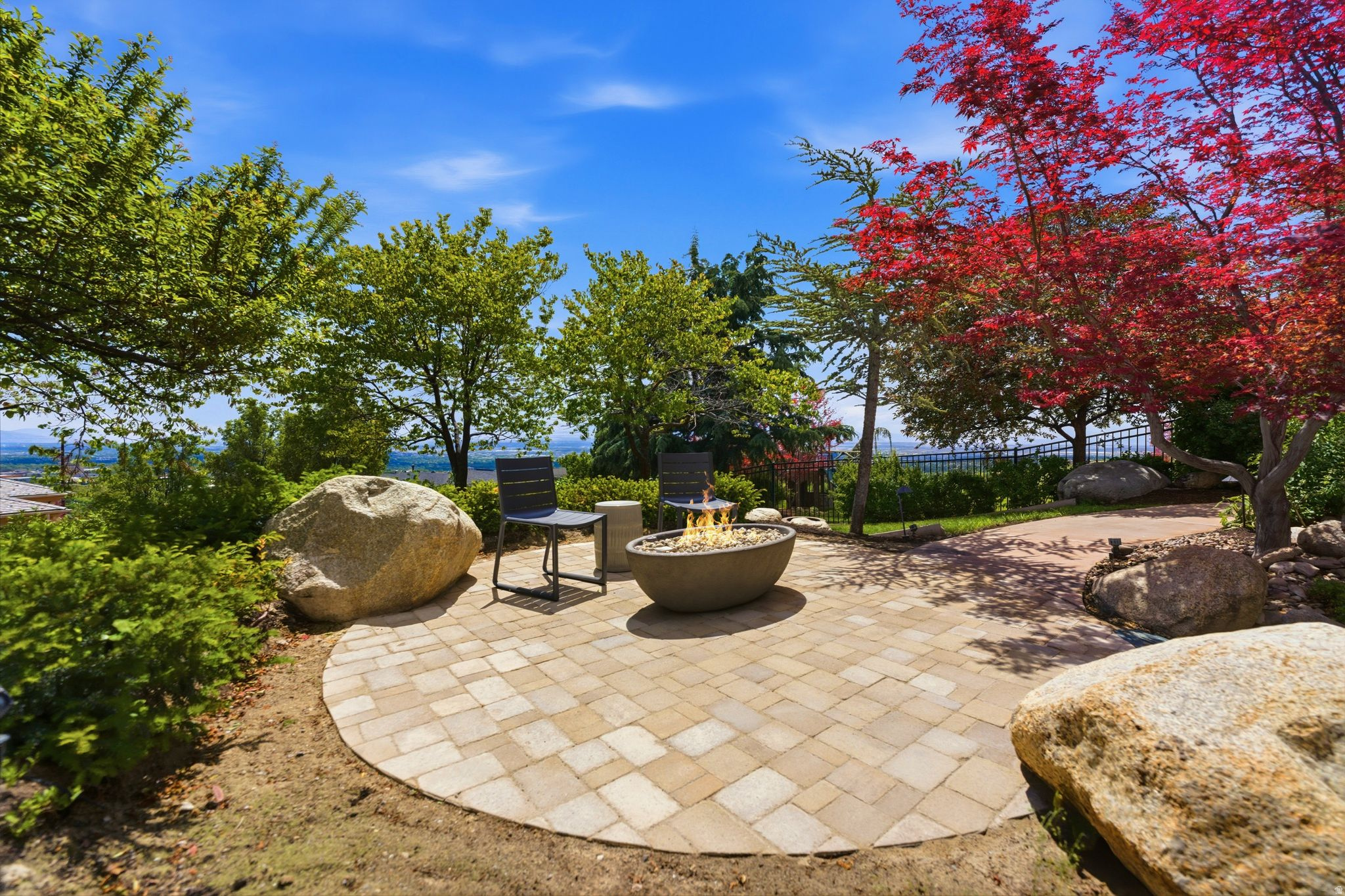 FEDERAL POINTE - Residential