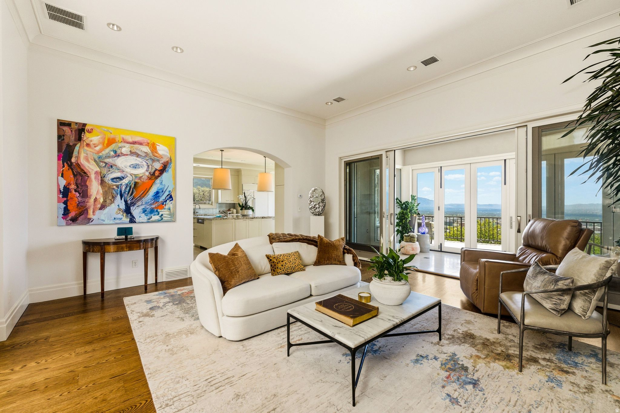 FEDERAL POINTE - Residential