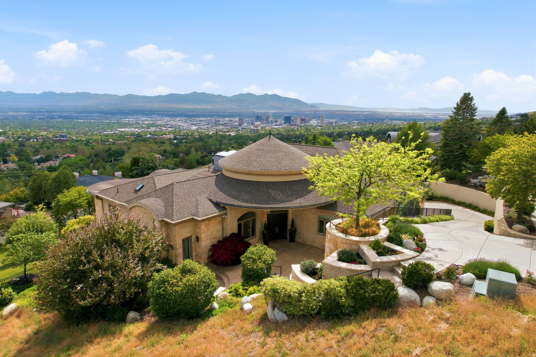 FEDERAL POINTE - Residential