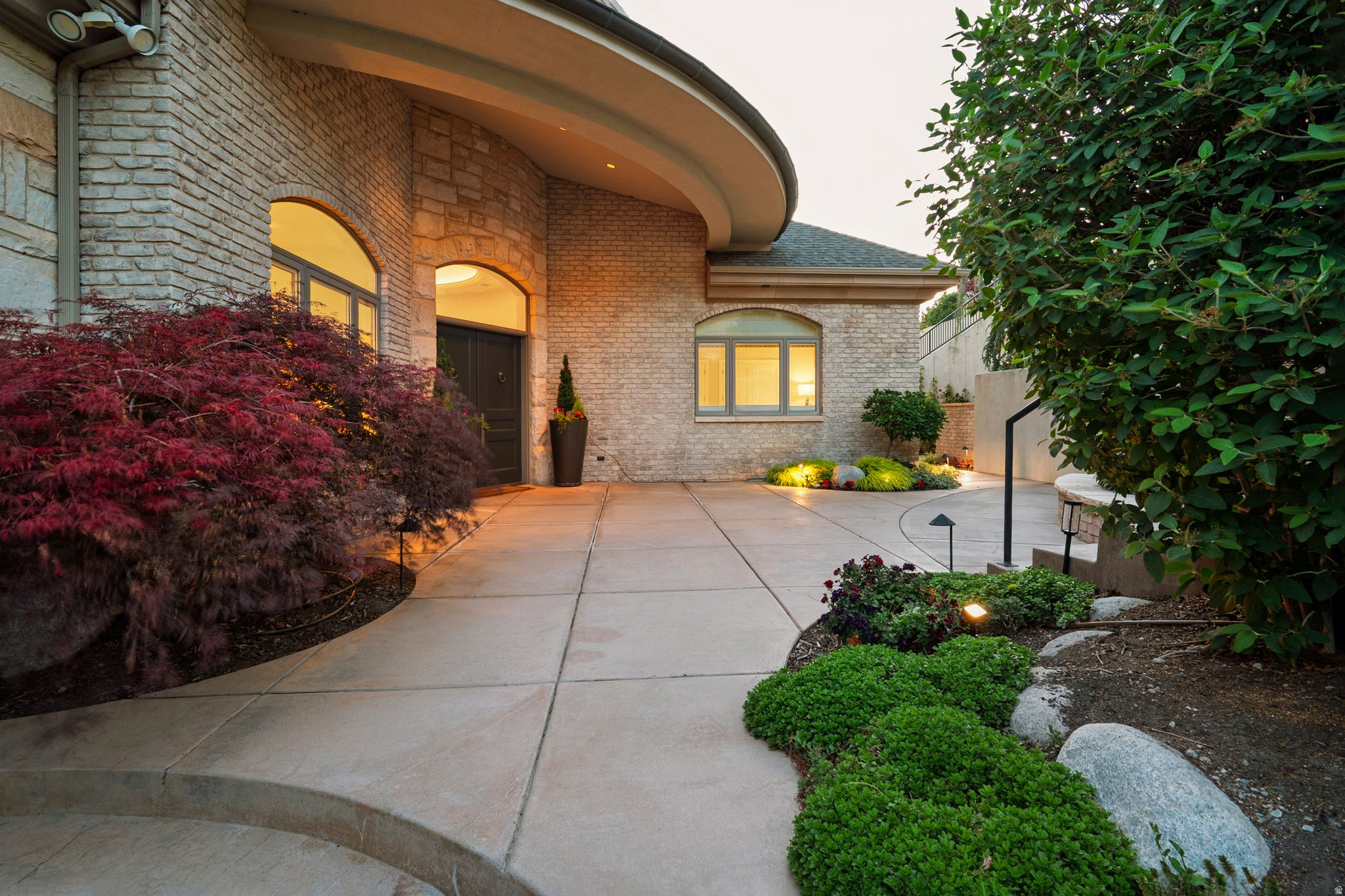 FEDERAL POINTE - Residential