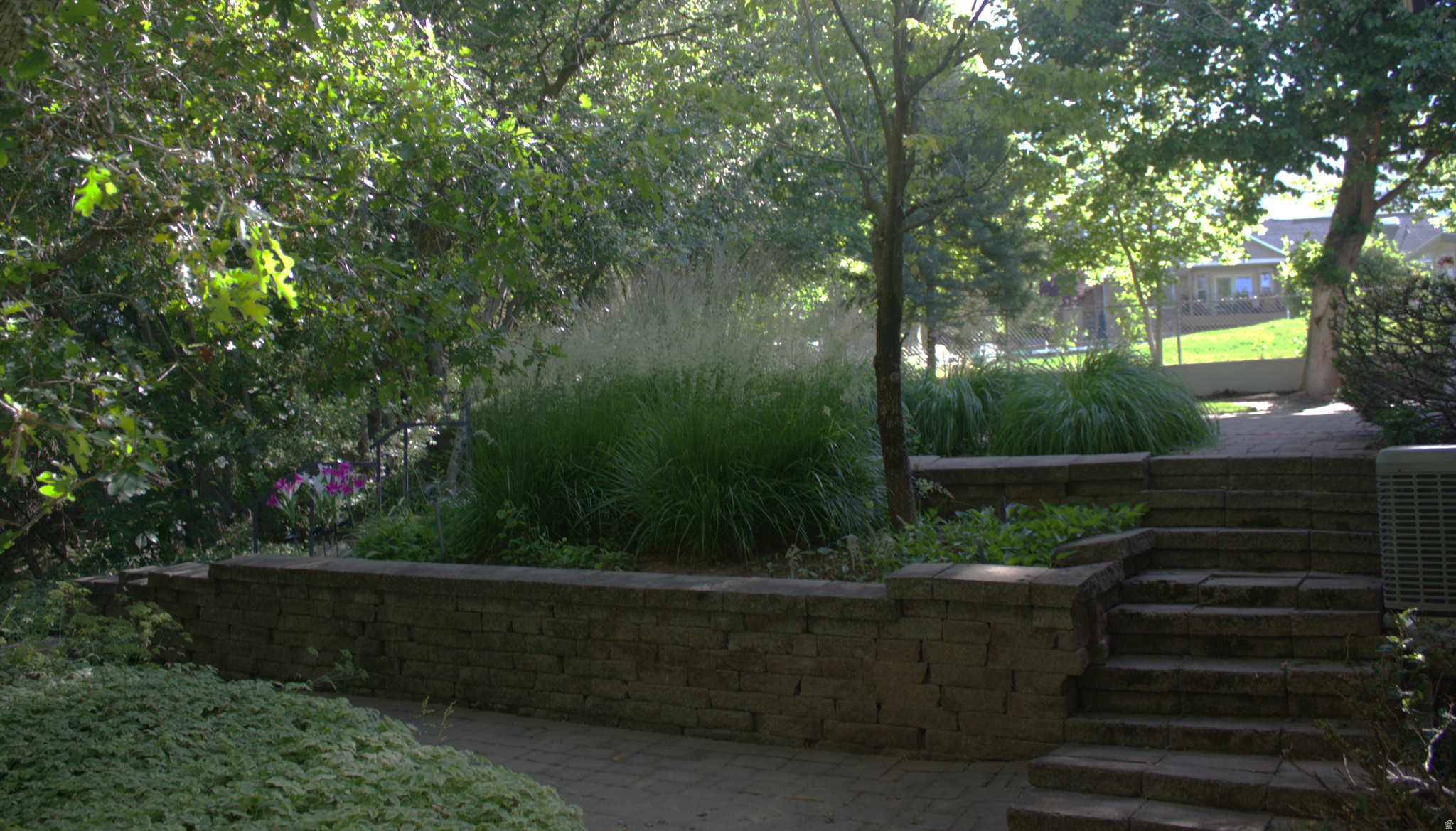 TWIN CREEK ESTATES & RUN - Residential