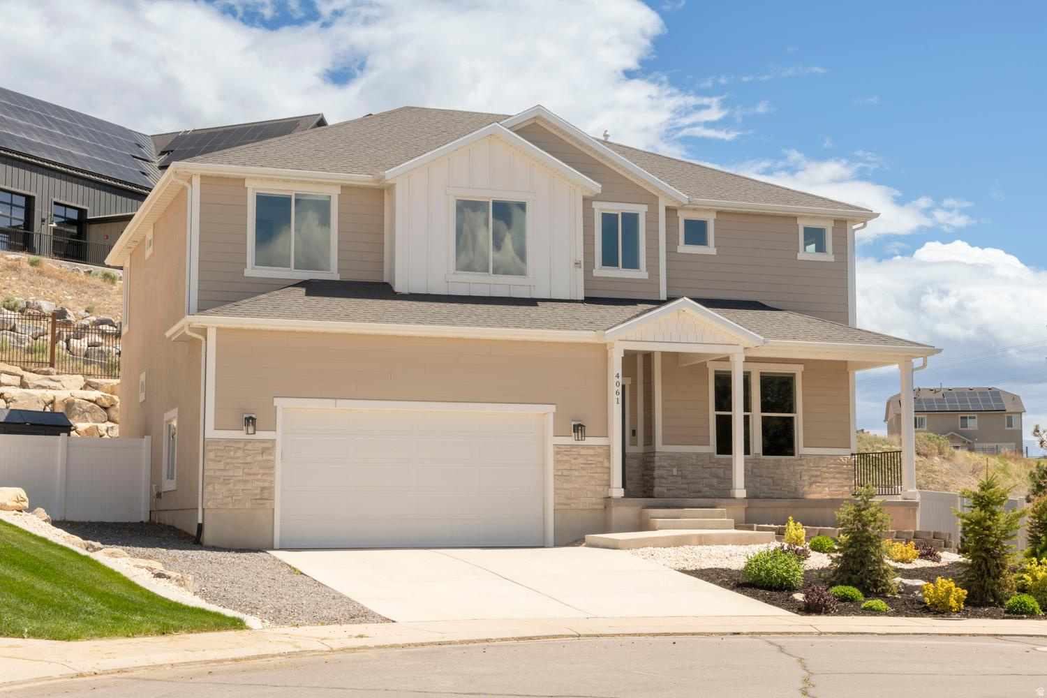 HIGHLANDS ON THE GREEN - Residential