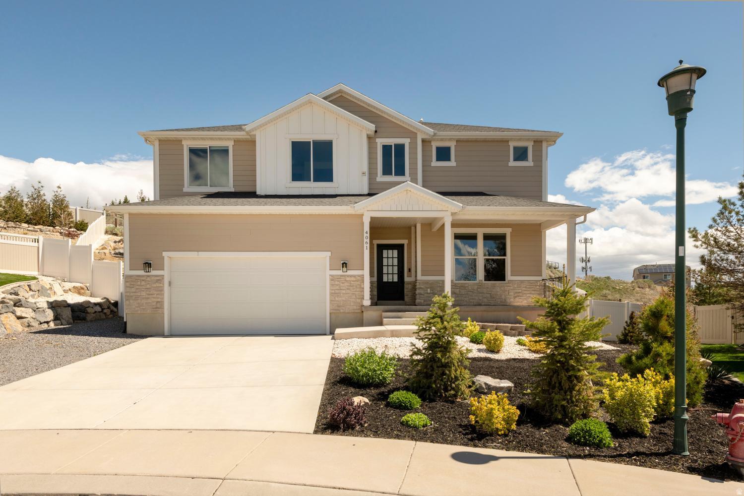 HIGHLANDS ON THE GREEN - Residential