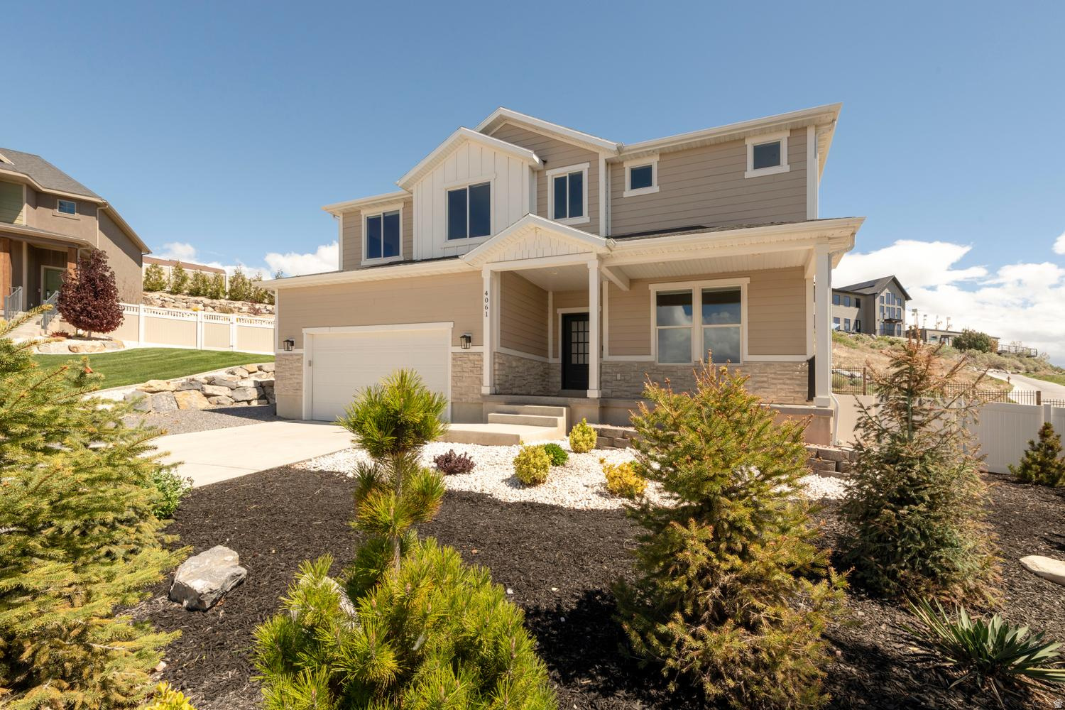 HIGHLANDS ON THE GREEN - Residential
