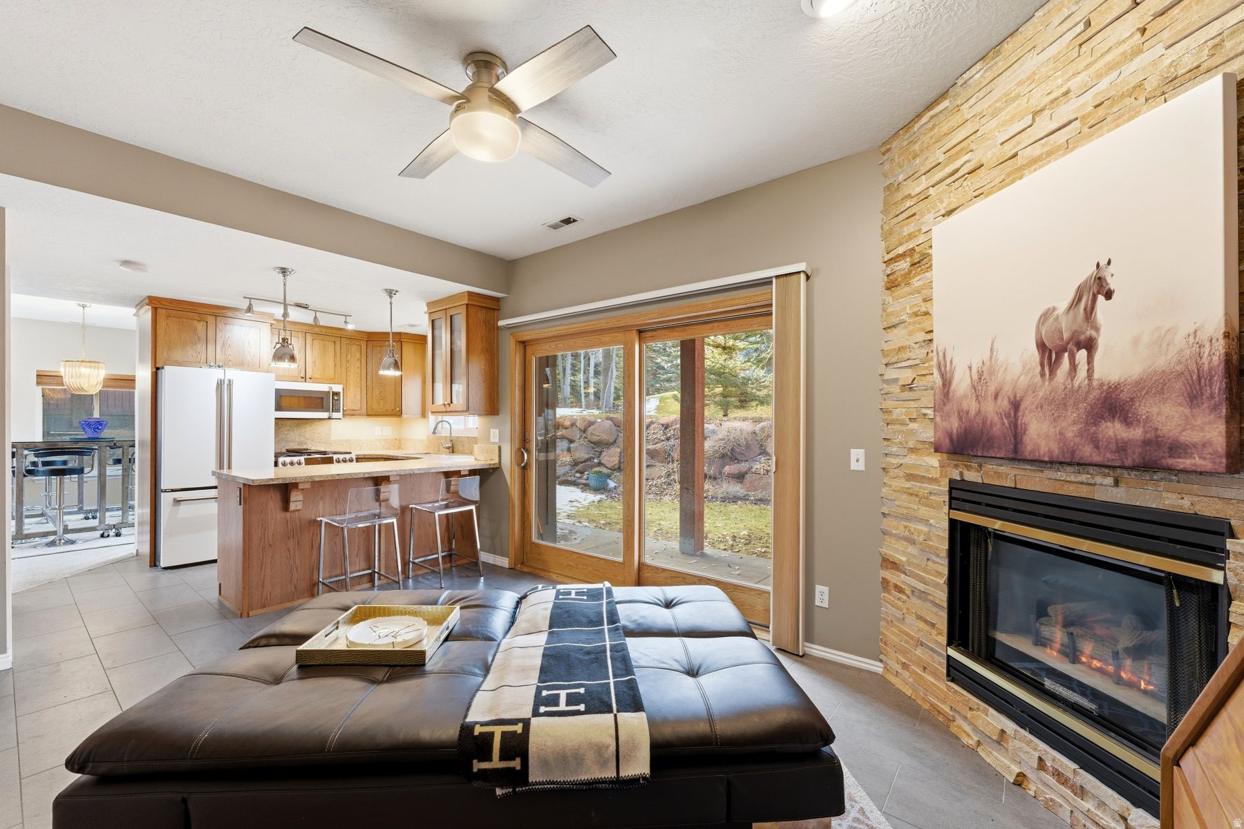 HORSE THIEF CANYON RANCHES - Residential