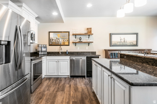 COTTONWOOD MEADOWS - Residential