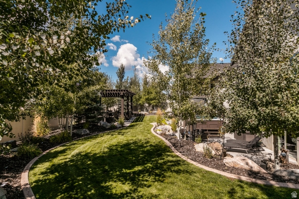 COTTONWOOD MEADOWS - Residential