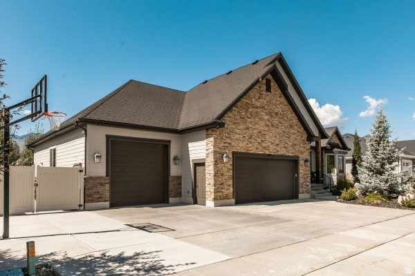 COTTONWOOD MEADOWS - Residential