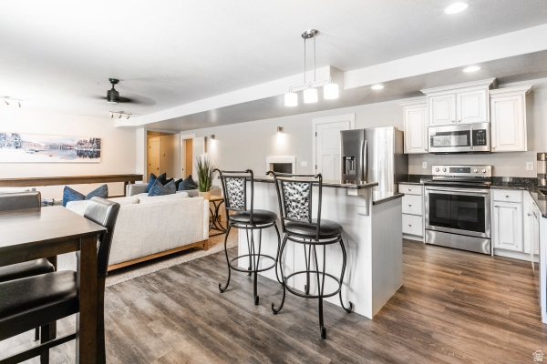 COTTONWOOD MEADOWS - Residential