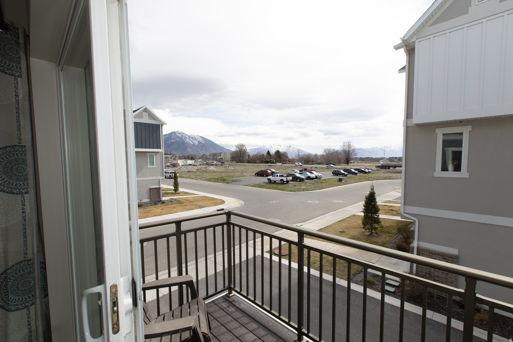 LAKEVIEW - Residential