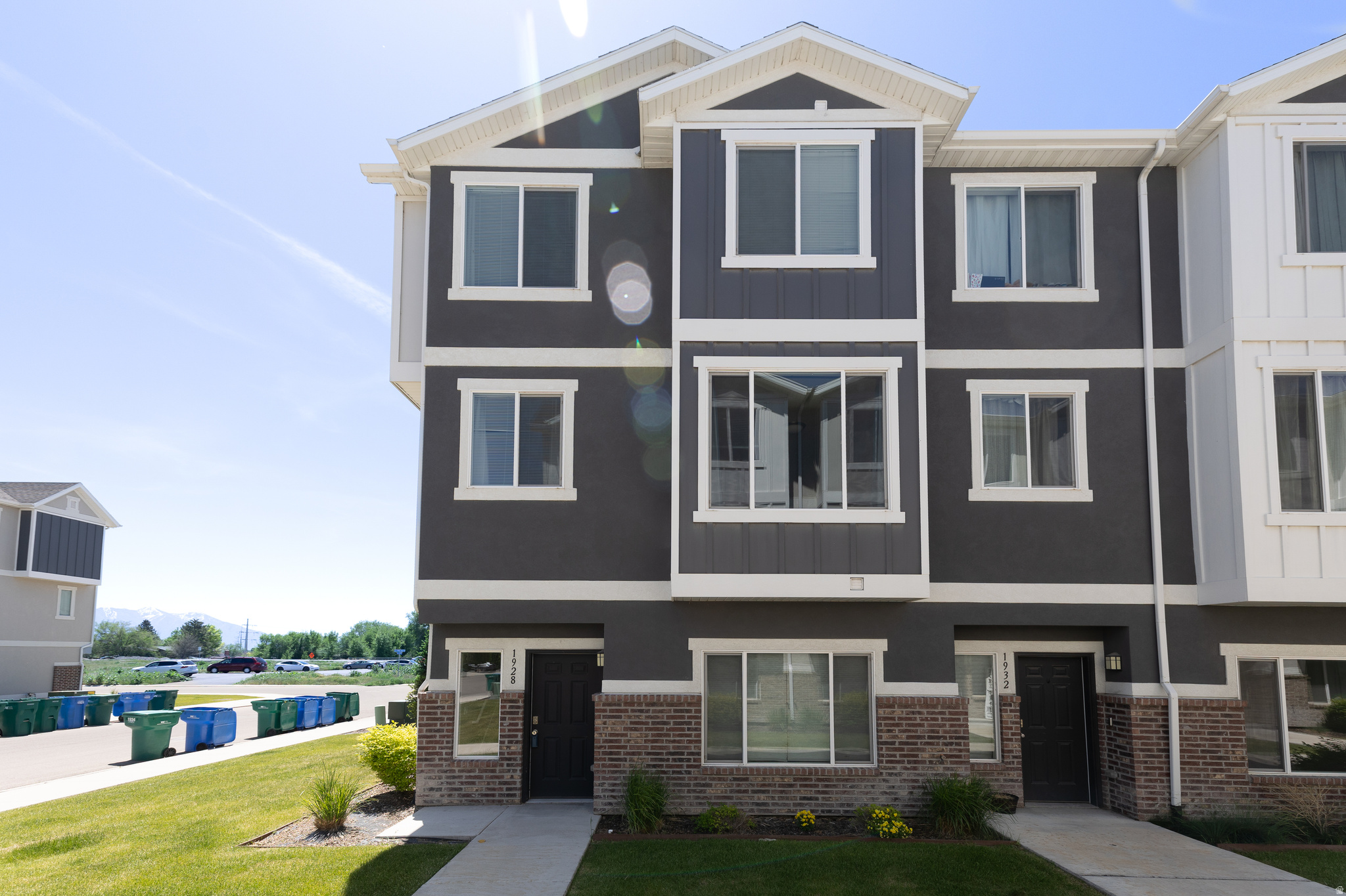 *IMPROVED PRICE!* Beautiful, clean, move-in-ready, end-unit townhome offering the perfect blend of functionality and style! Ideal for any buyer or investor and perfectly situated between Orem & UVU, Vineyard, and minutes to Provo & BYU. Upon entering, this unique layout offers you the flexibility of a separate private home office with full bathroom, or a 4th bedroom, on level 1. On Level 2 you'll discover an open, seamless flow between the oversized family room, and bright beautiful kichen. Level 3 includes the primary suite with it's own full bath and walk-in closet, 2 more bedrooms, another full bathroom, and laundry area. This end-unit combines contemporary design with practical living at an affordable price!
