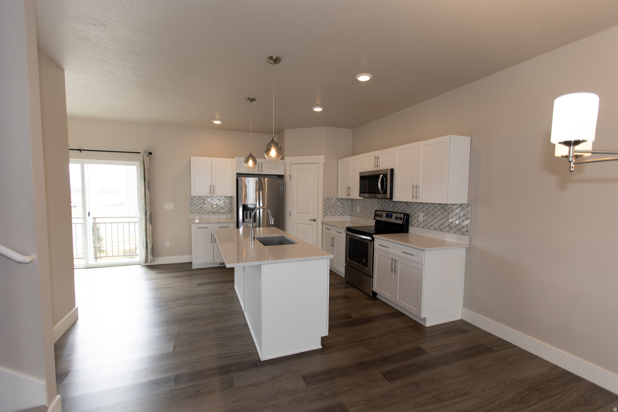 LAKEVIEW - Residential