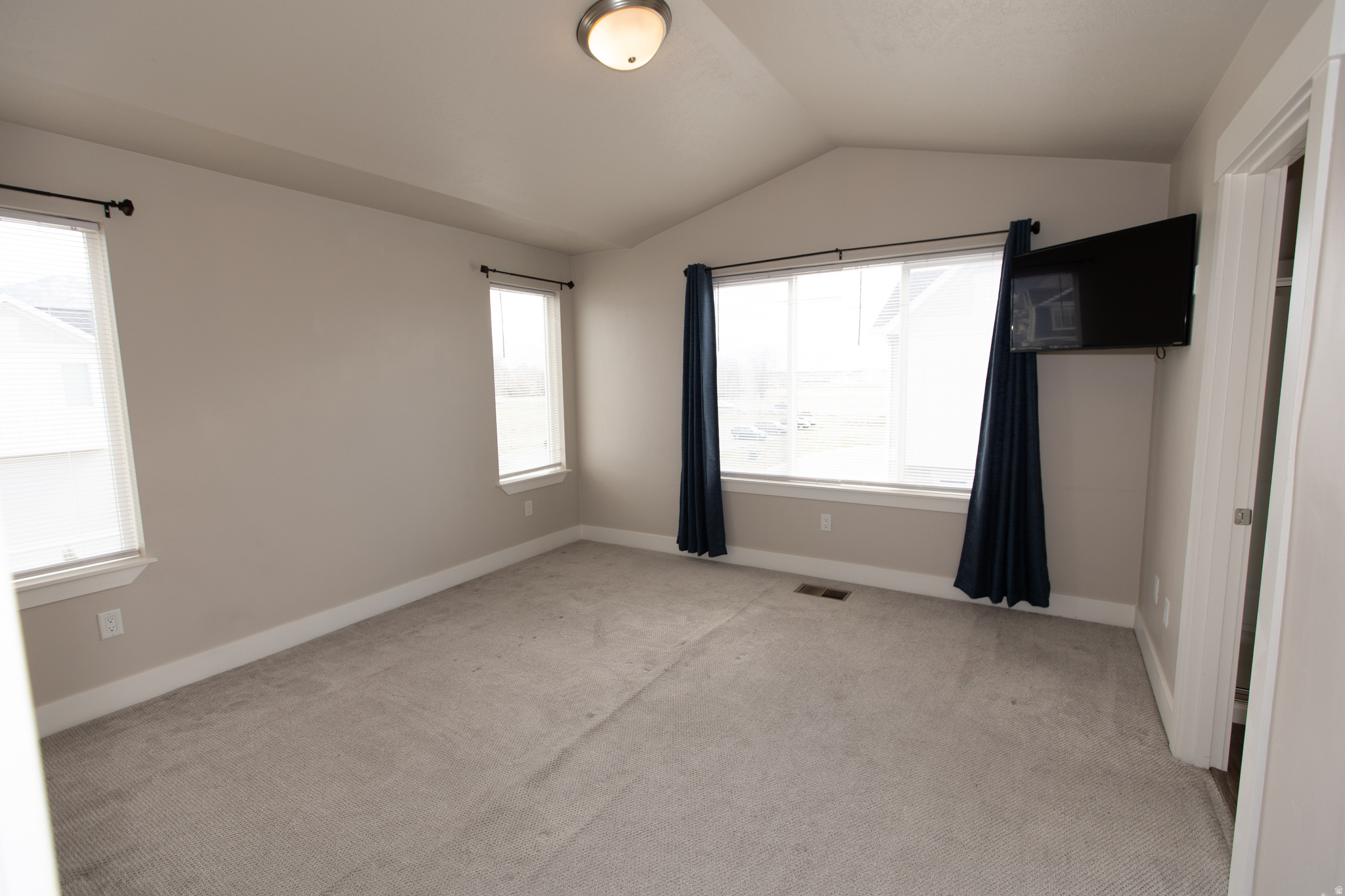LAKEVIEW - Residential