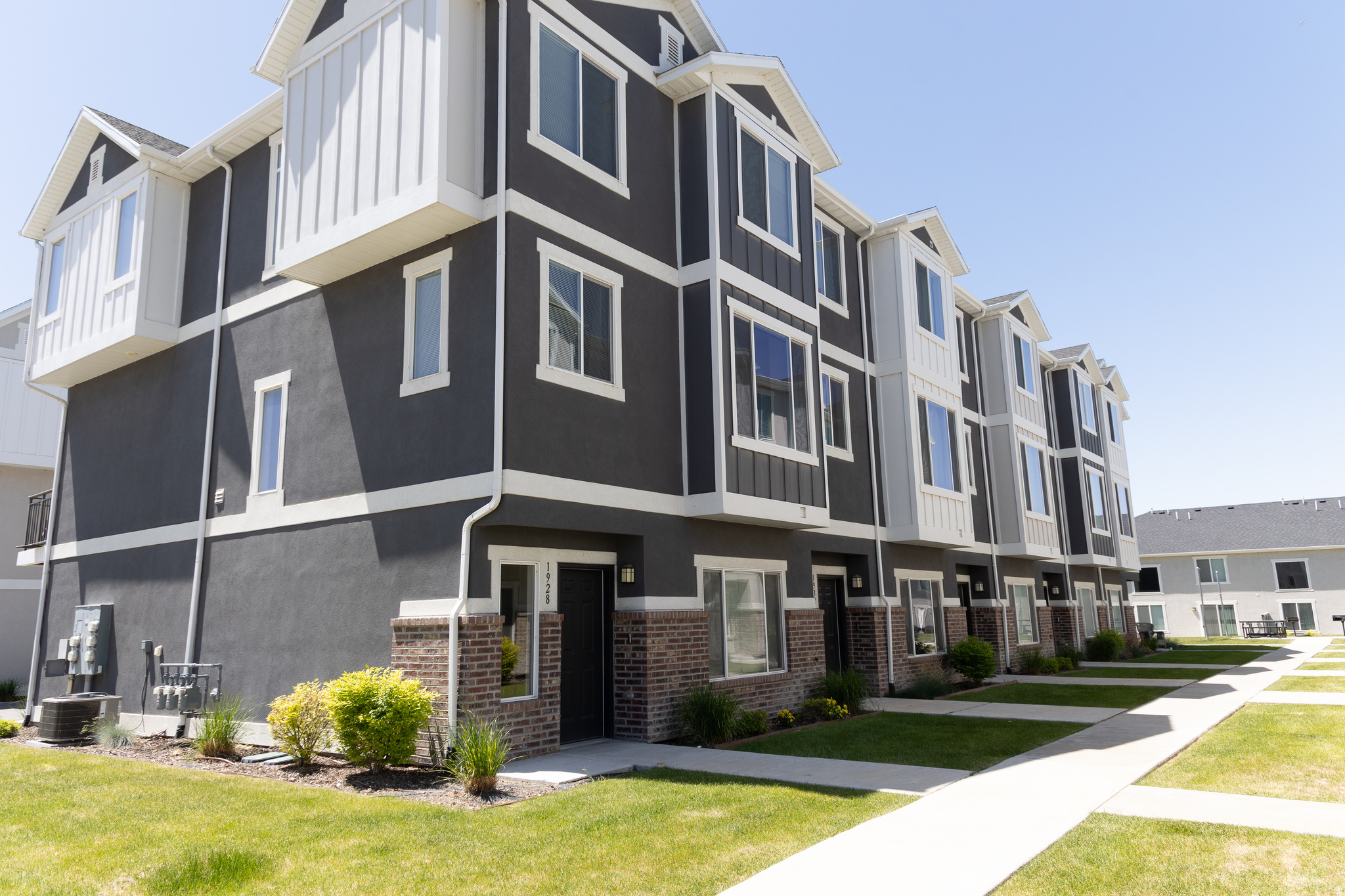 LAKEVIEW - Residential