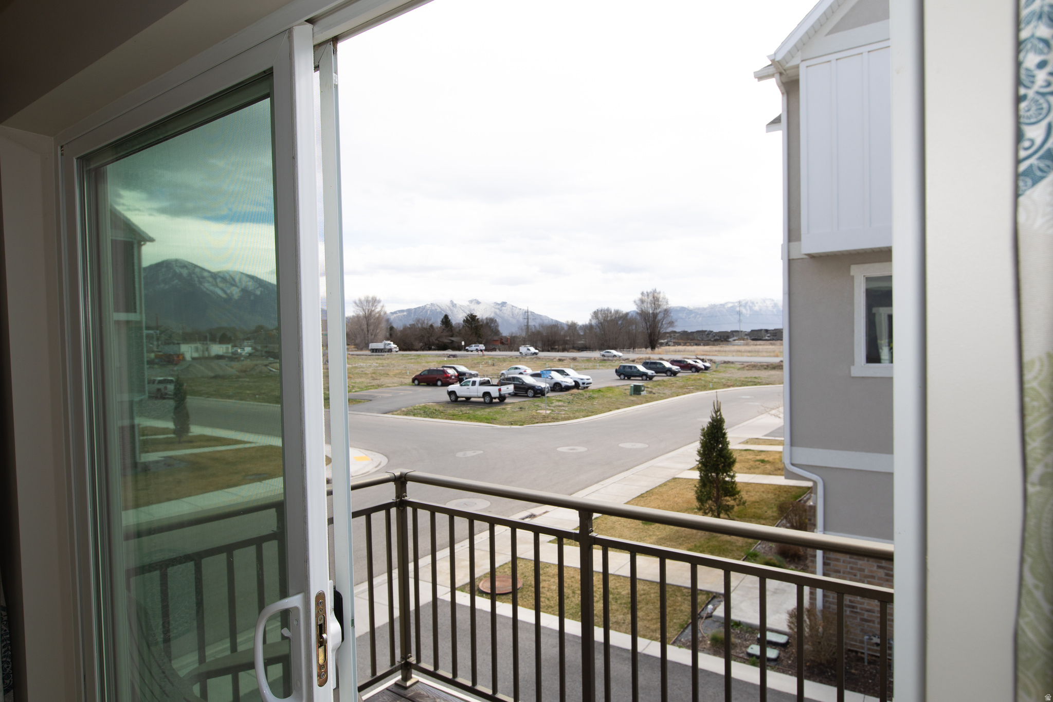 LAKEVIEW - Residential