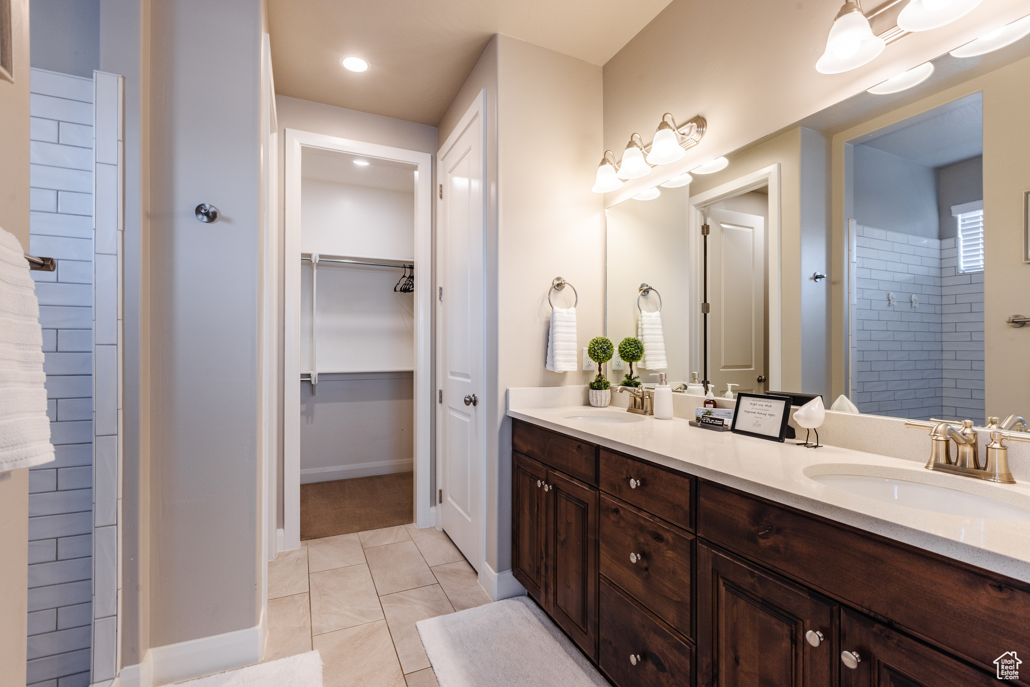 LADERA AT SIENNA HIL - Residential