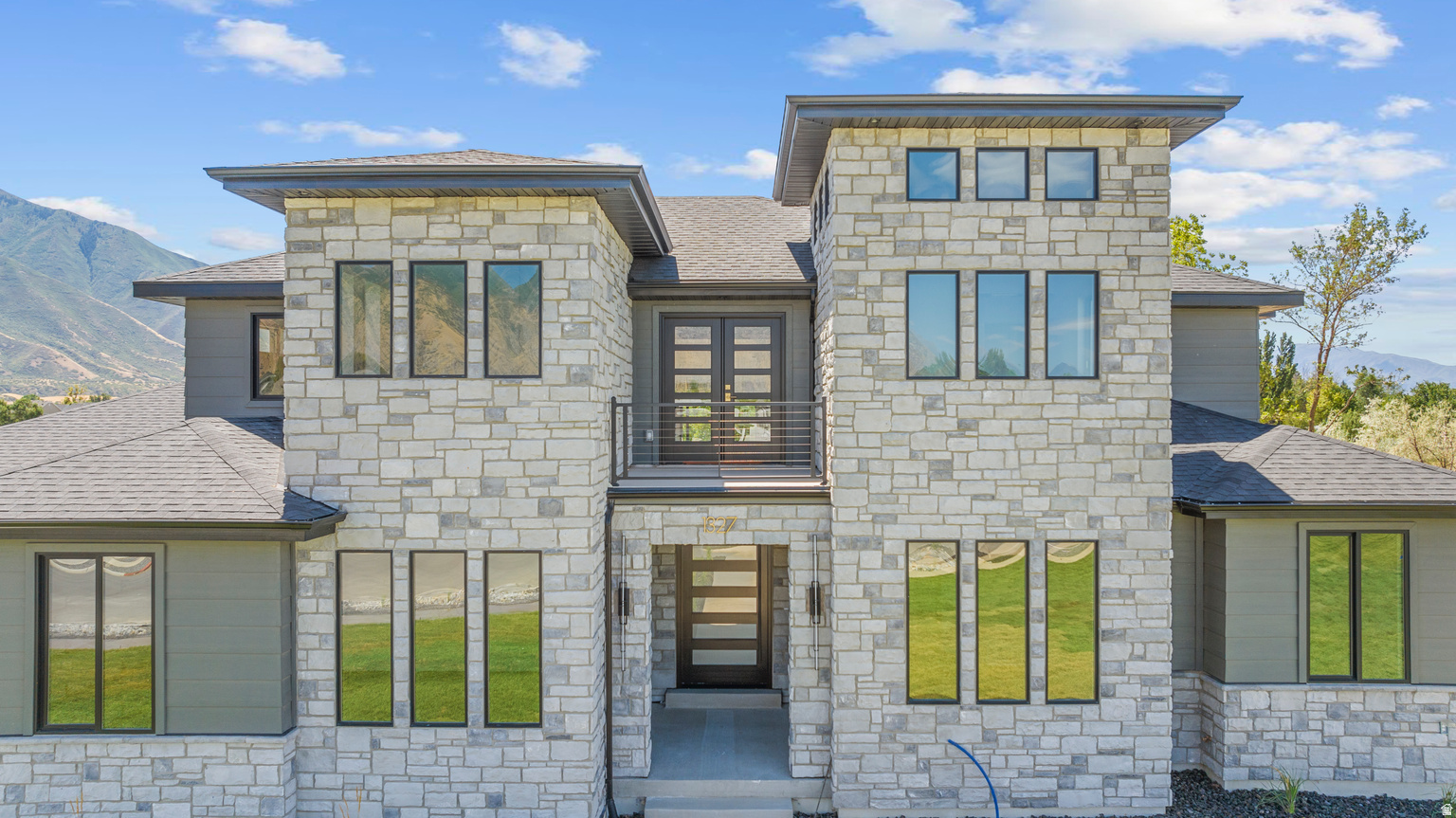 OAKRIDGE COVE - Residential