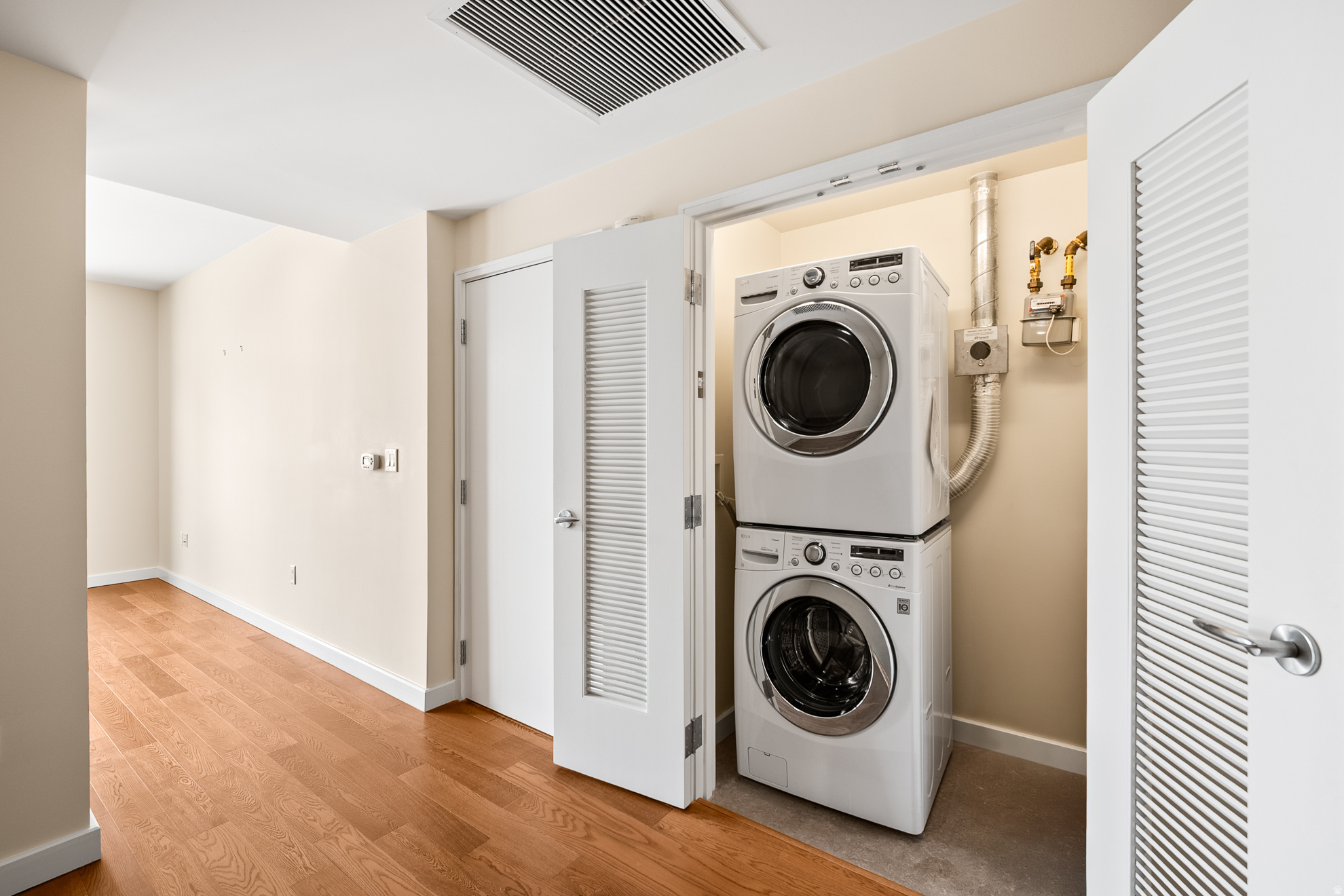CITY CREEK- 99 WEST - Residential