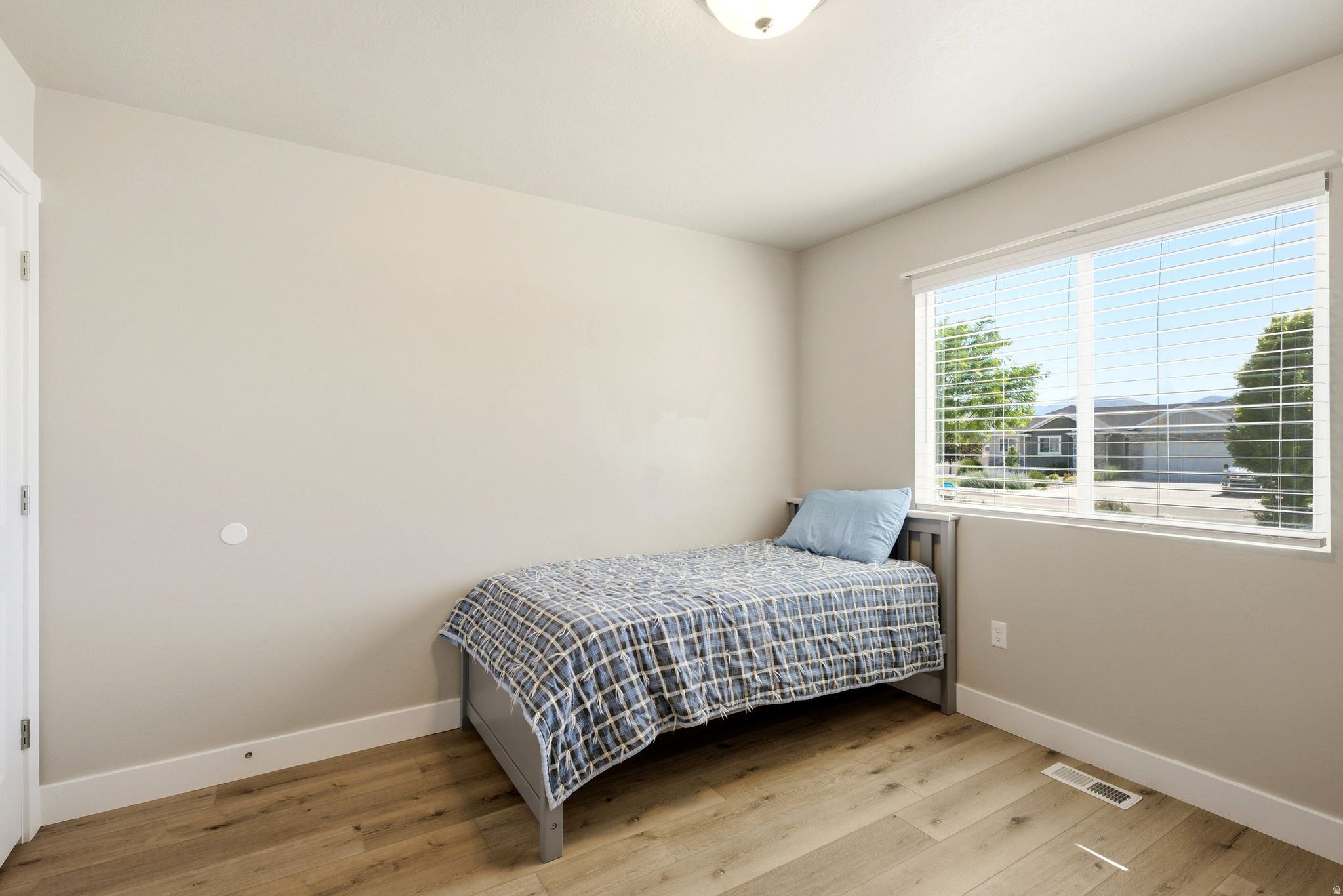 GRANTSVILLE CITY - Residential
