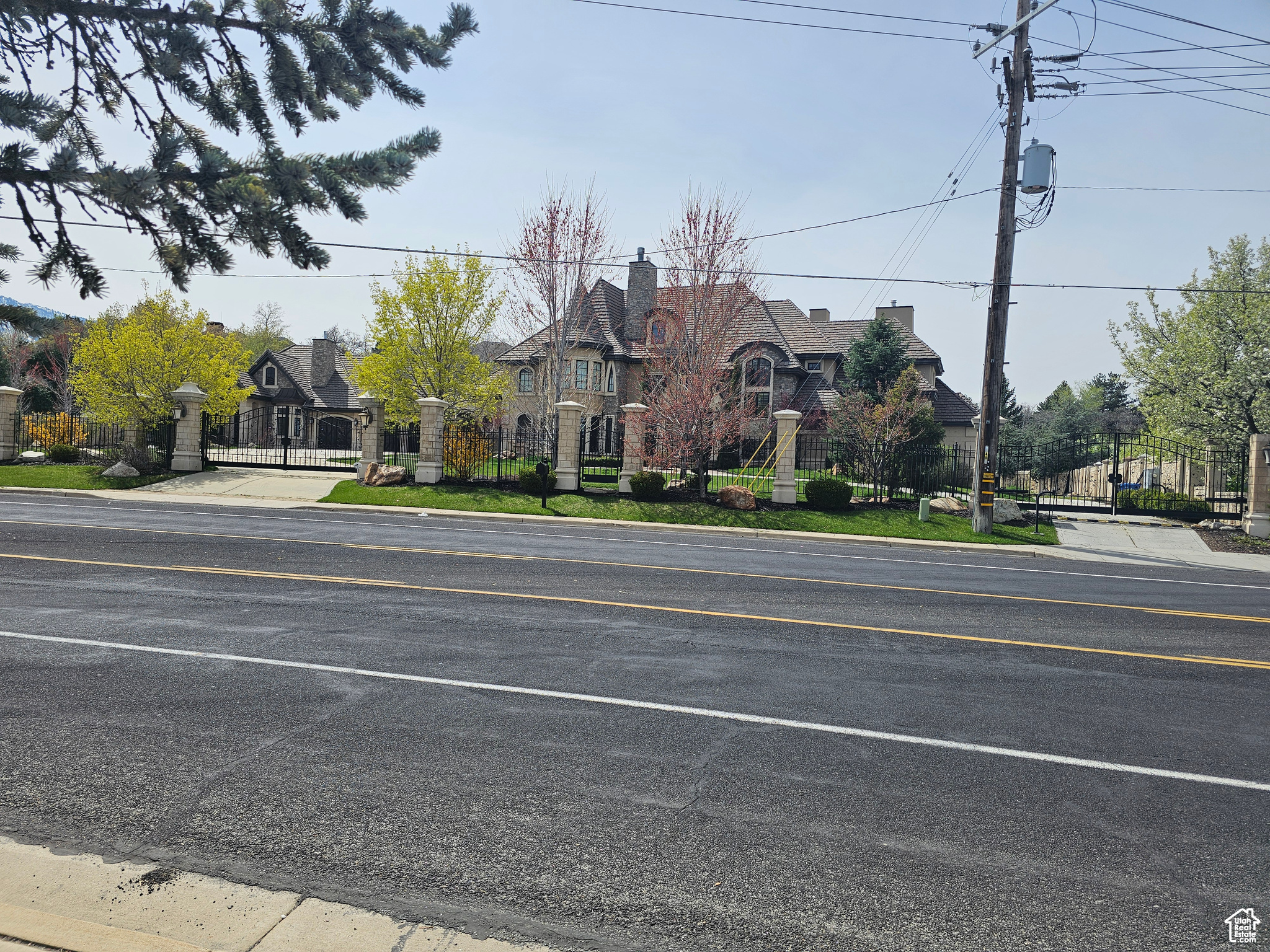 CREEK ROAD COVE PUD - Commercial Sale