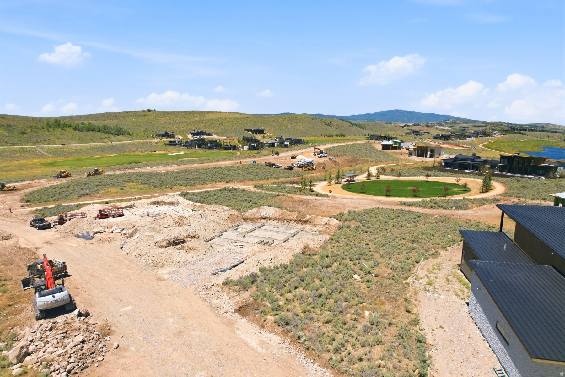 HAWKS PASS VILLAS - Residential