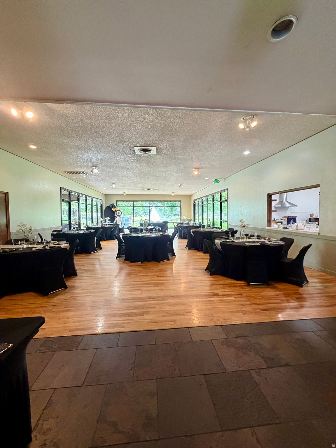 MAJESTIC OAKS - Residential