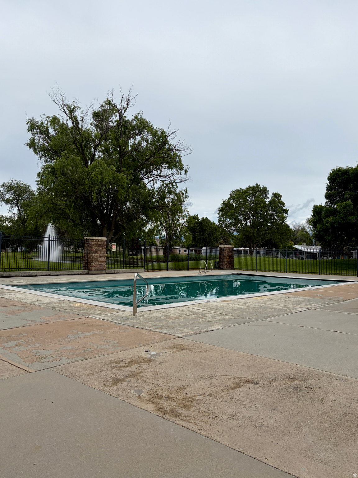 MAJESTIC OAKS - Residential