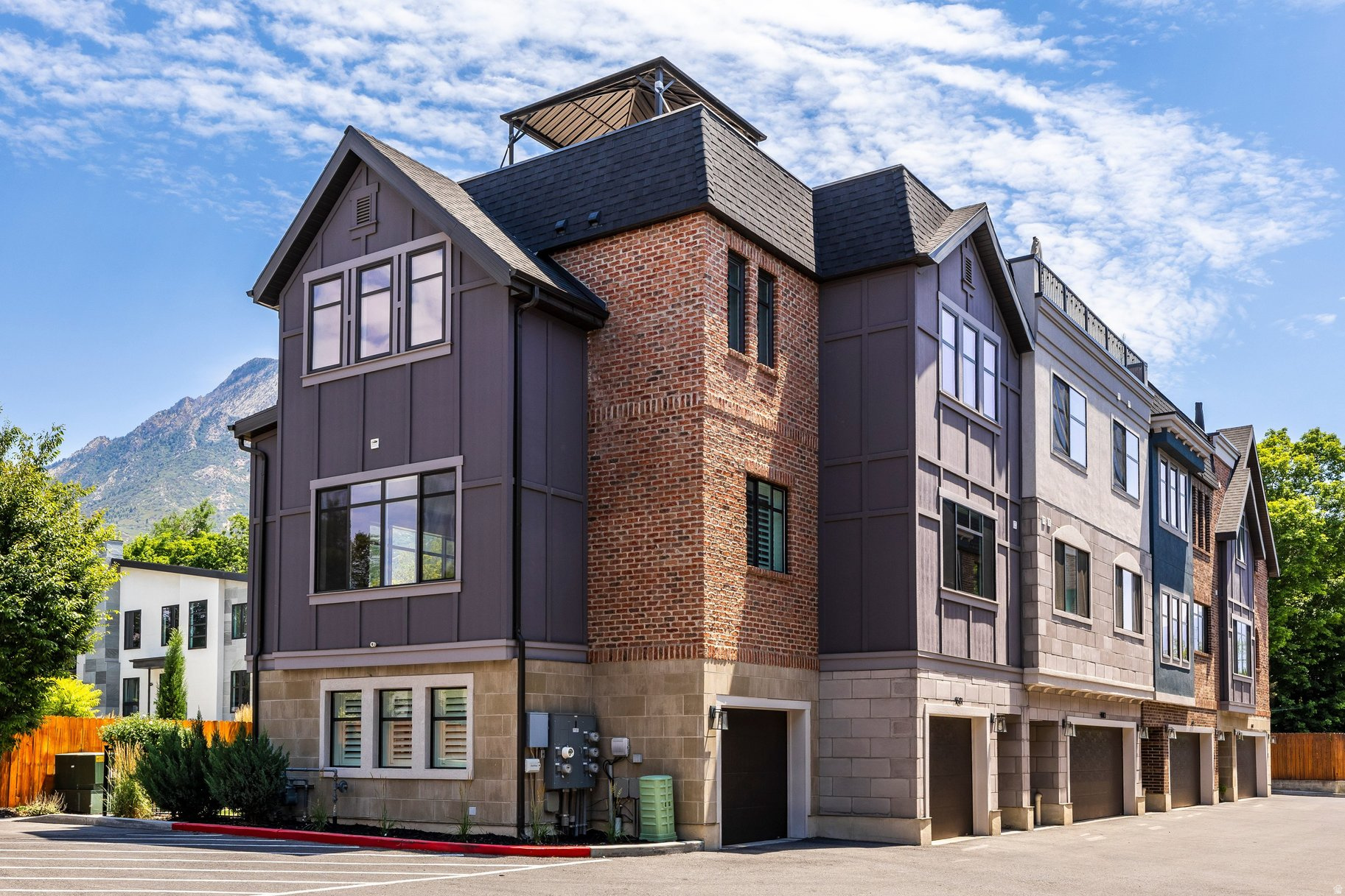 HOLLADAY ROW - Residential