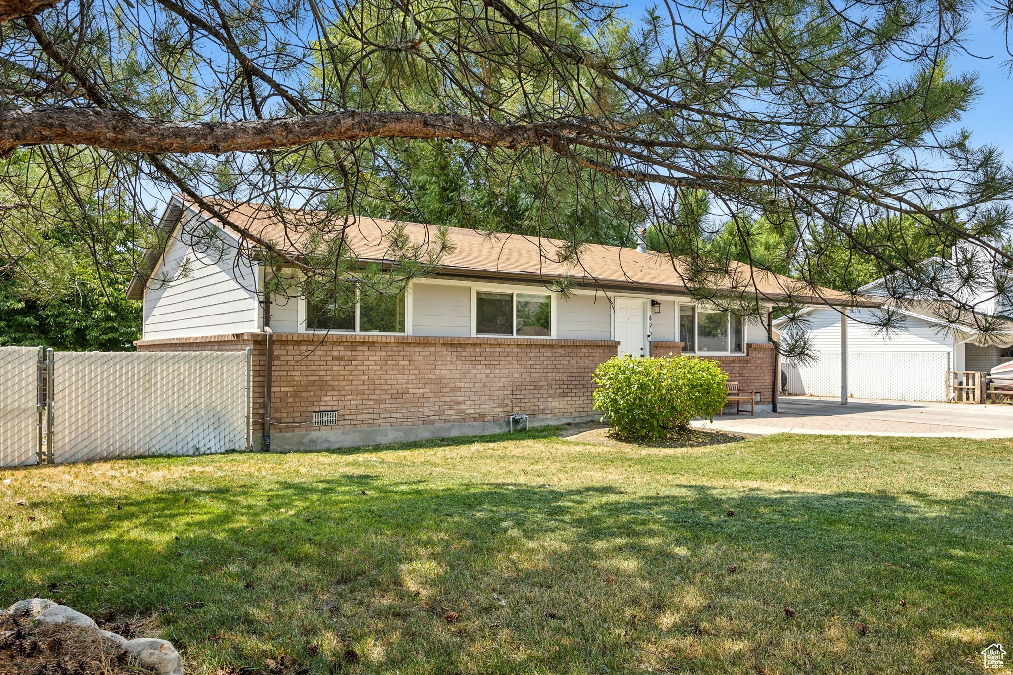 LESLIE - Residential