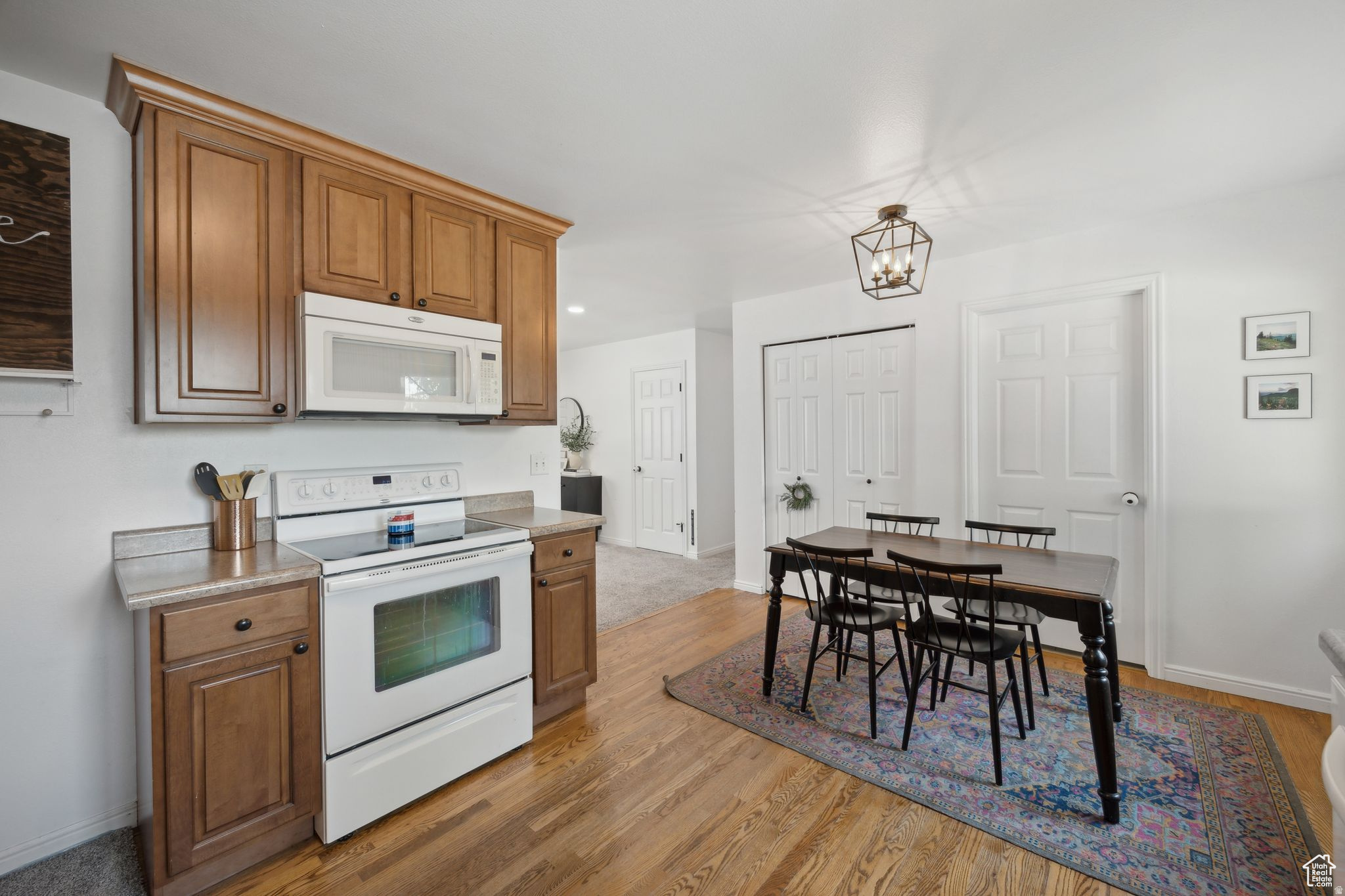 LESLIE - Residential