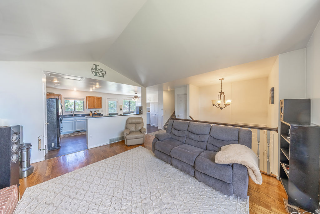 BINGHAM ESTATES - Residential