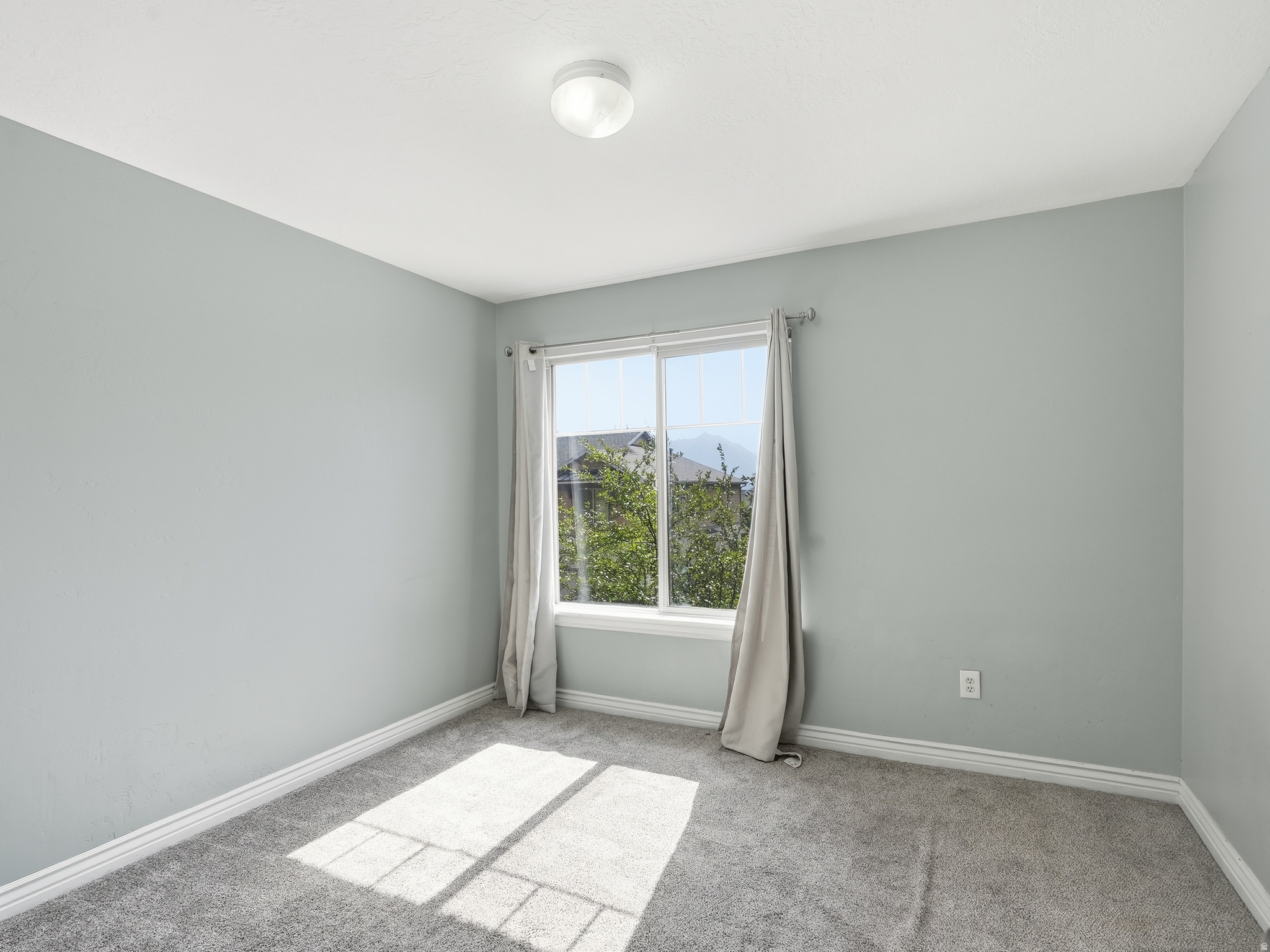 THE BLUFFS - Residential
