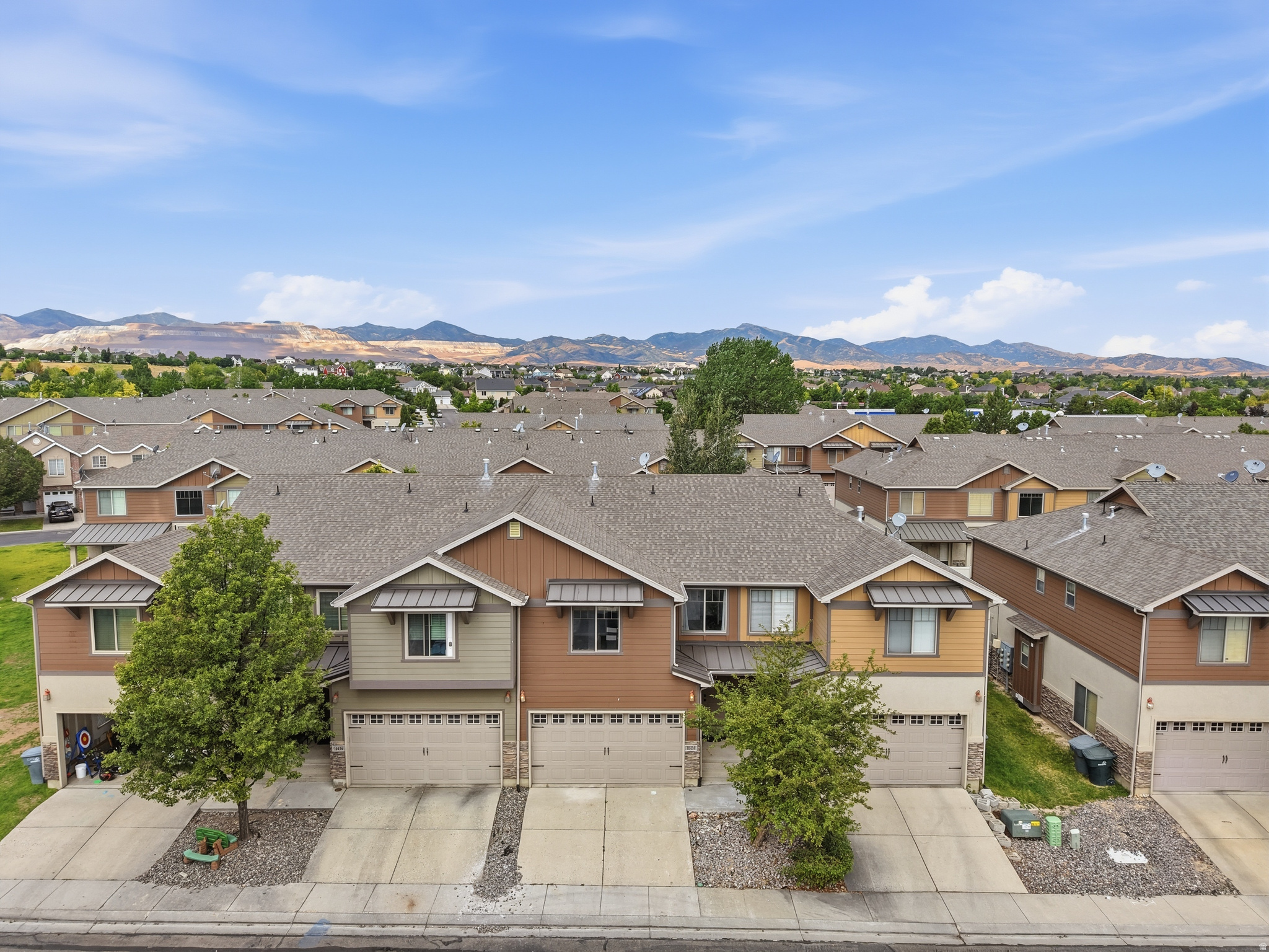 THE BLUFFS - Residential