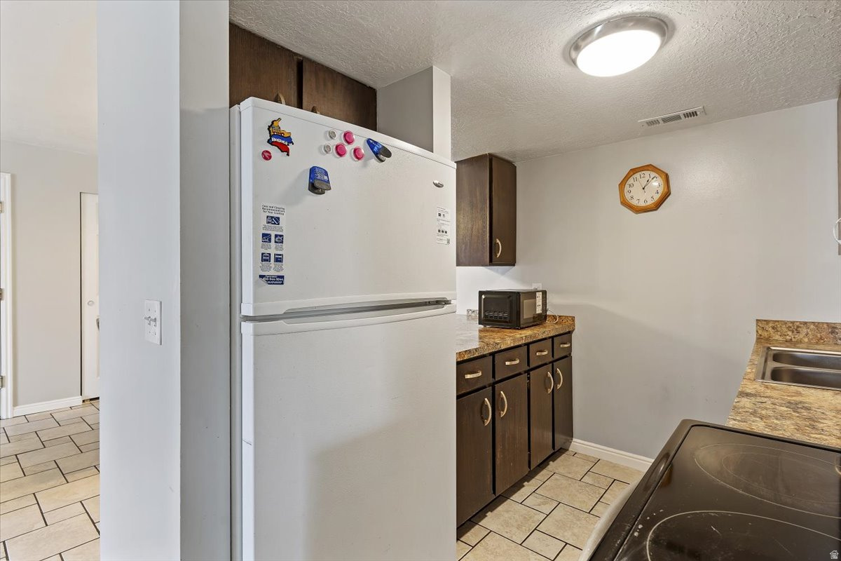 SHERWOOD OAKS CONDOS - Residential