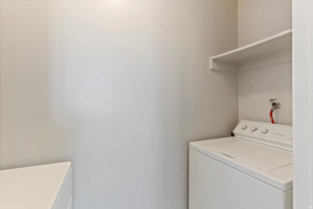SHERWOOD OAKS CONDOS - Residential