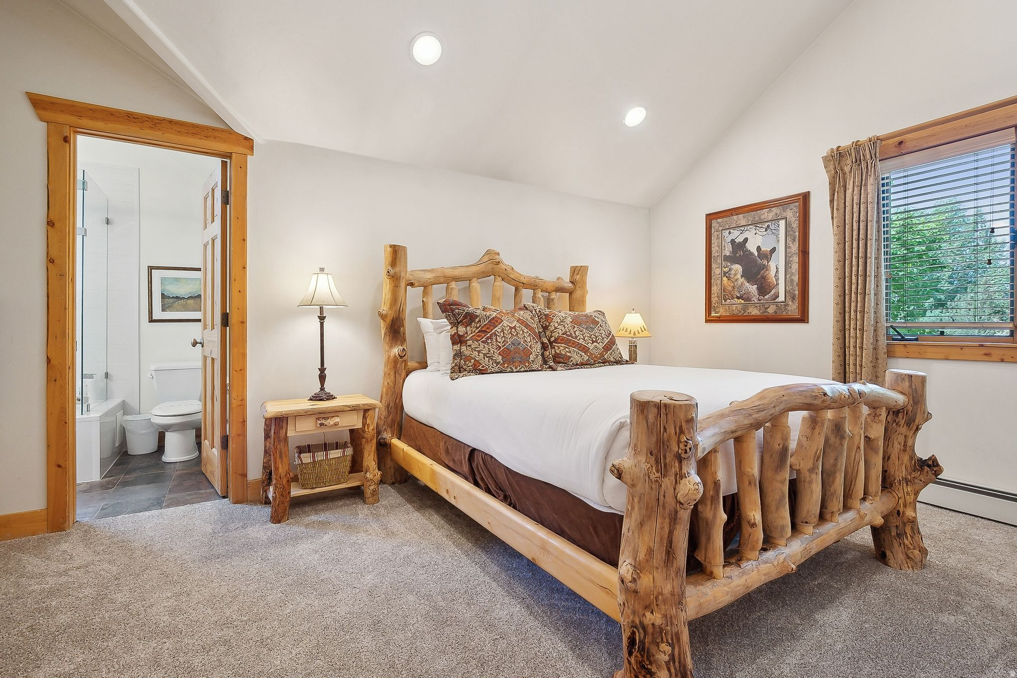 TIMBER WOLF LODGE CONDOS - Residential