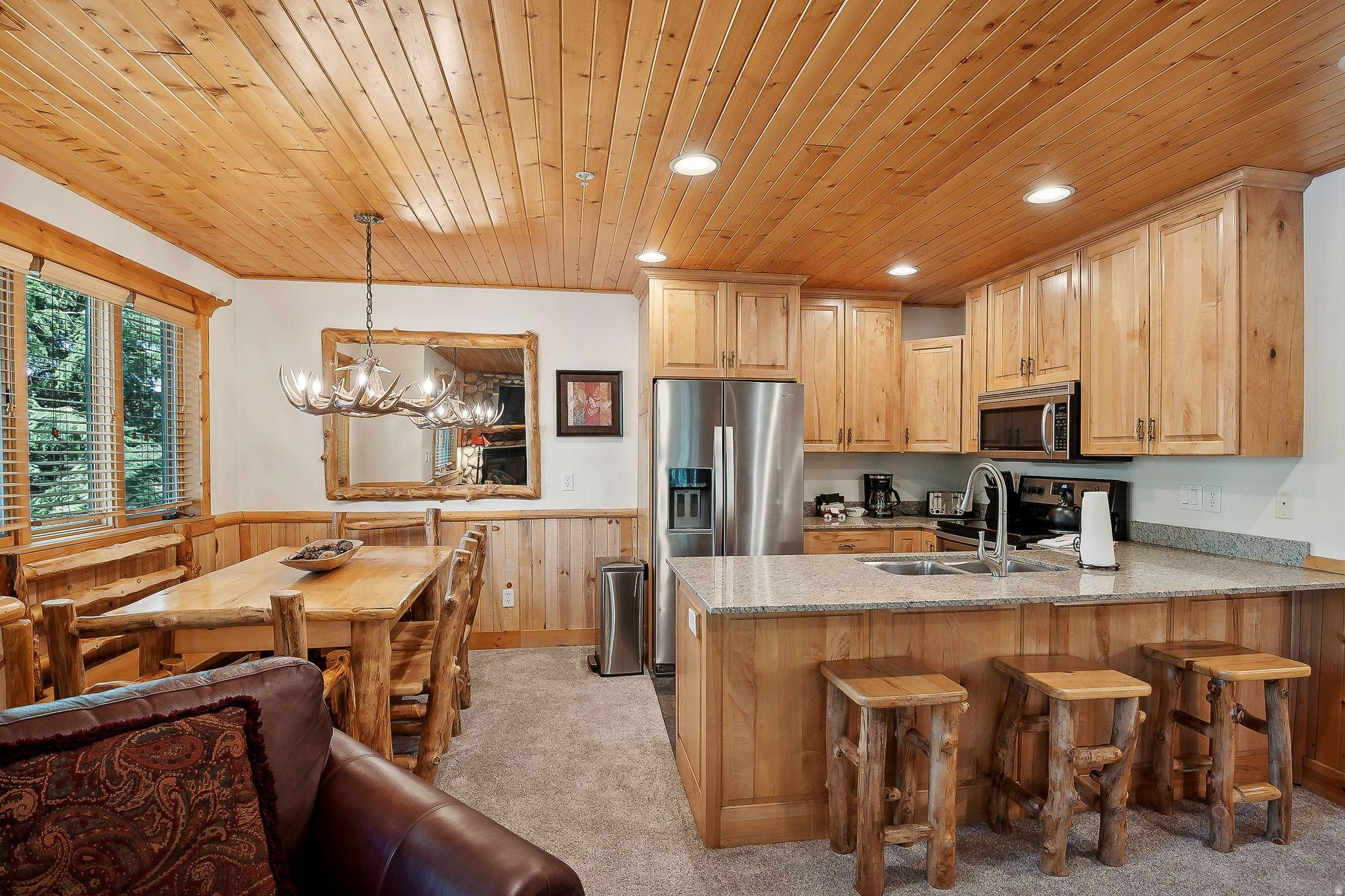 TIMBER WOLF LODGE CONDOS - Residential