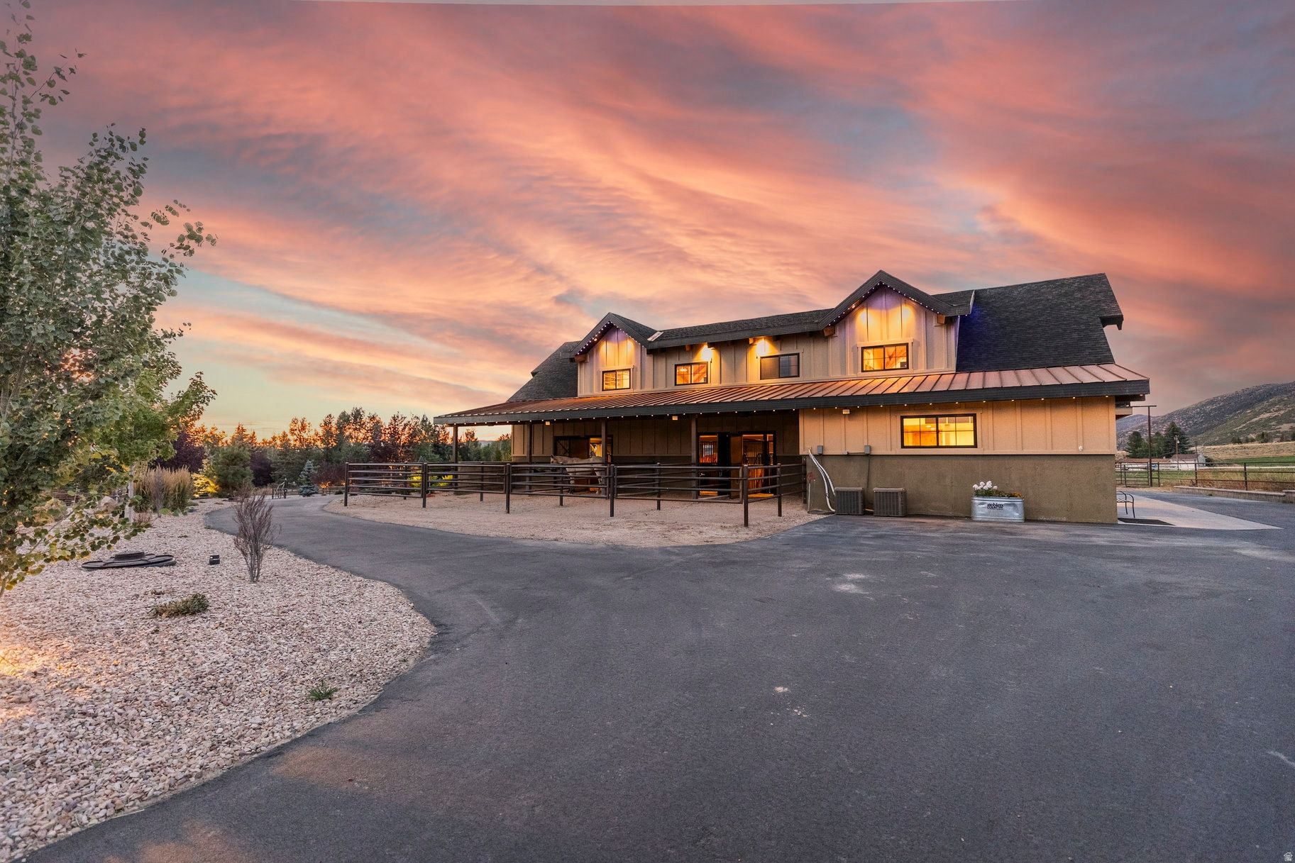 SHADOWS SUBDIVISION - Residential