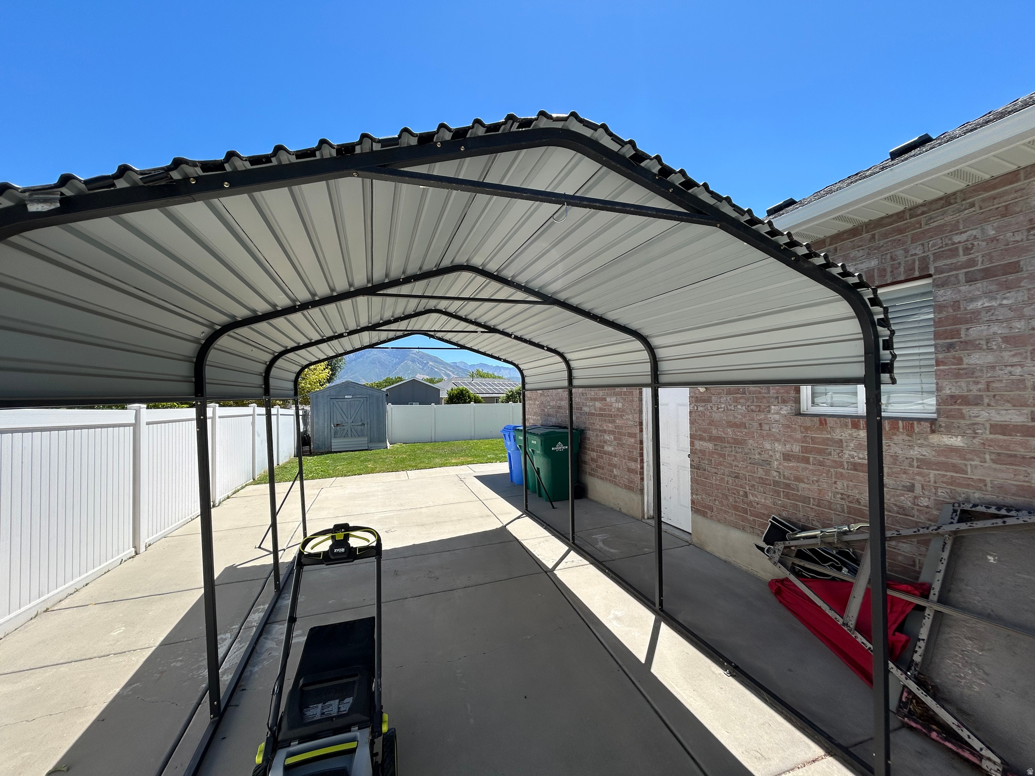 RIVERTON CHASE - Residential