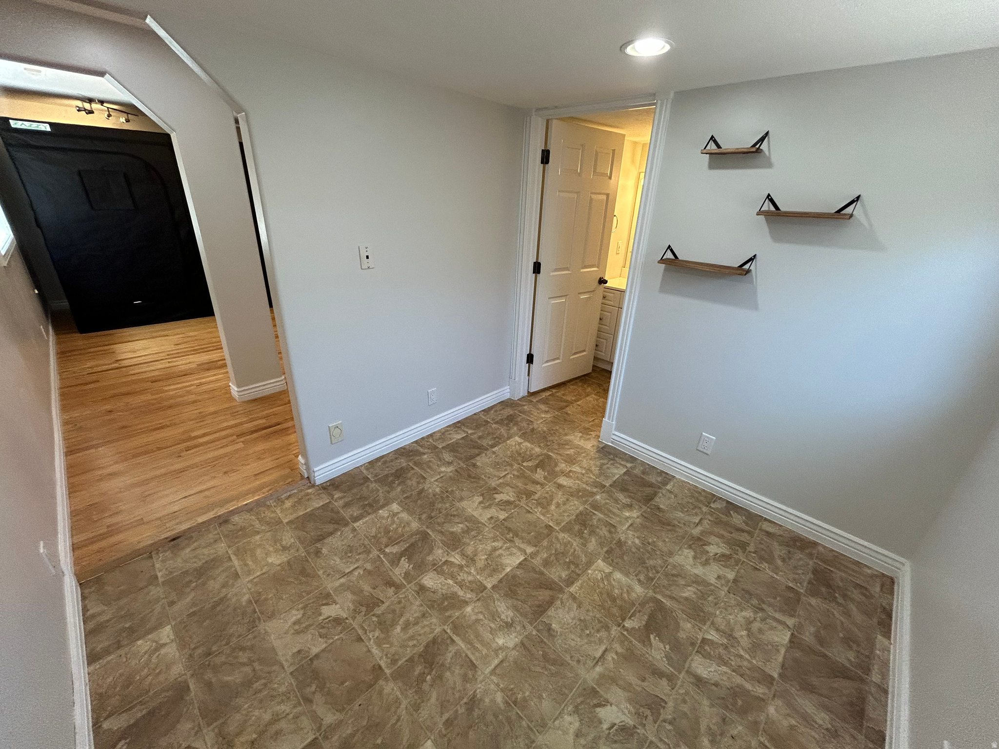 RIVERTON CHASE - Residential