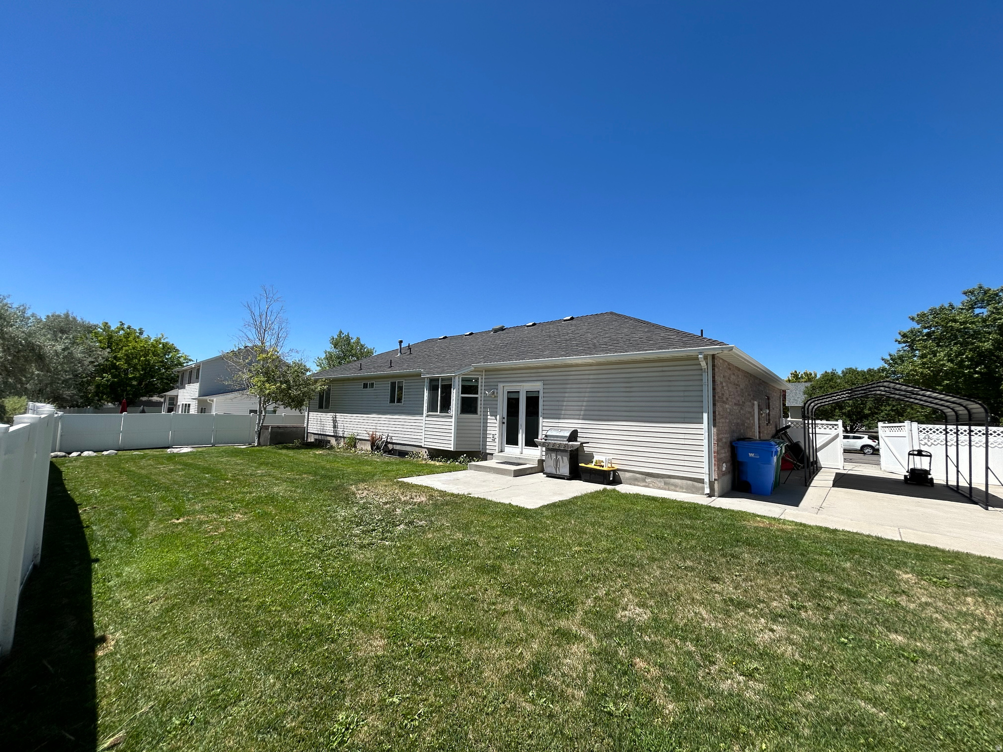 RIVERTON CHASE - Residential