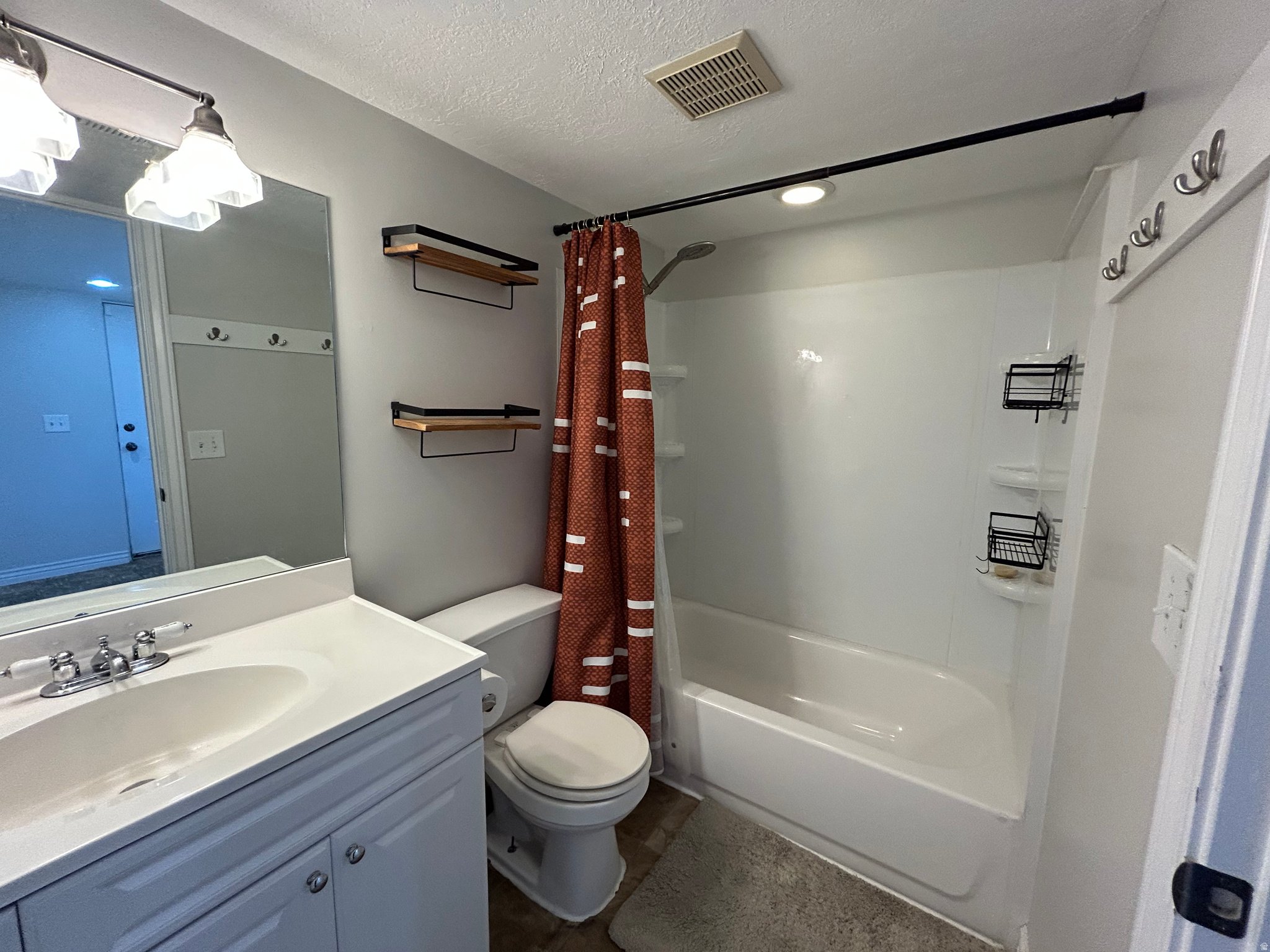 RIVERTON CHASE - Residential