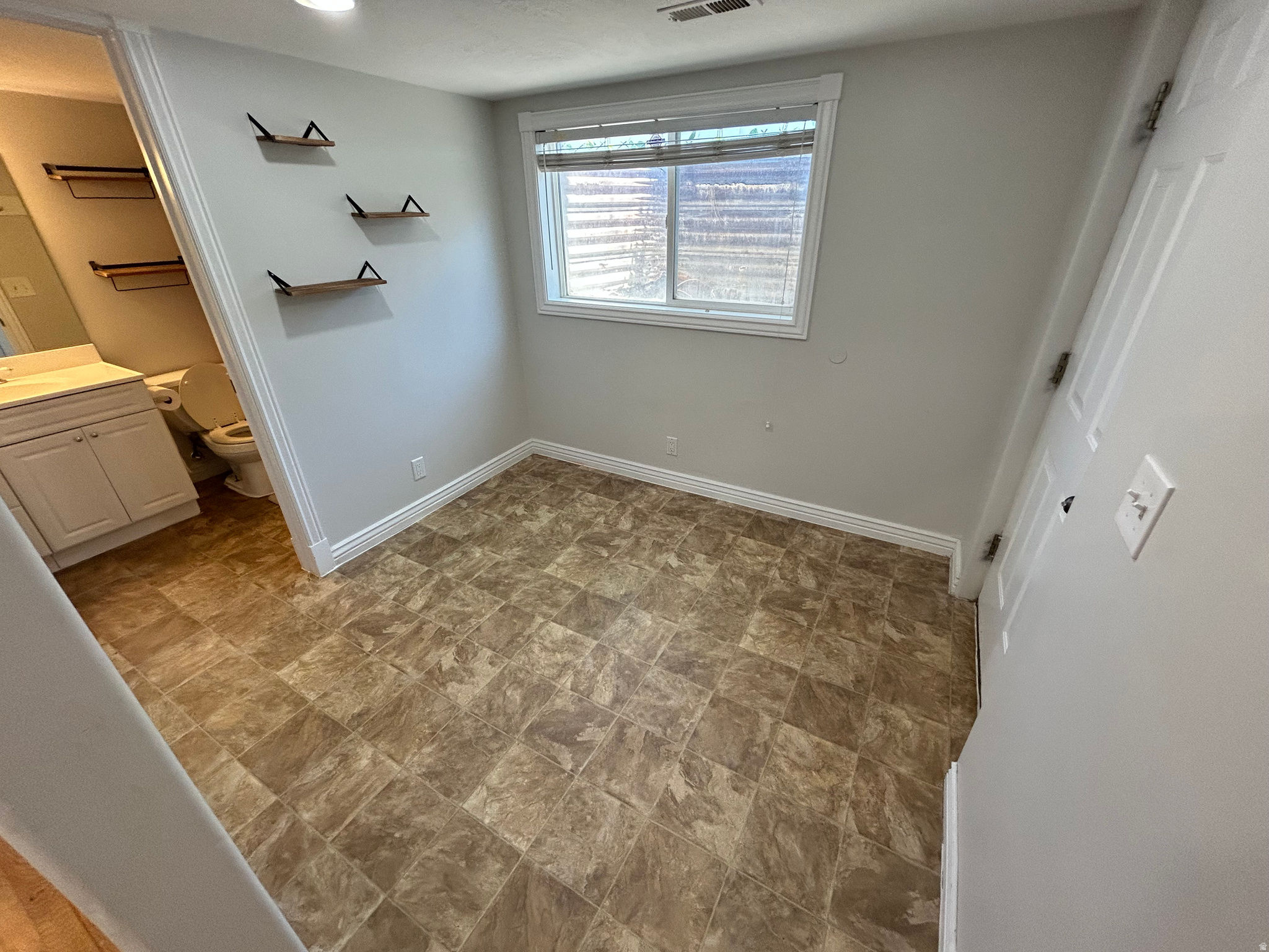 RIVERTON CHASE - Residential