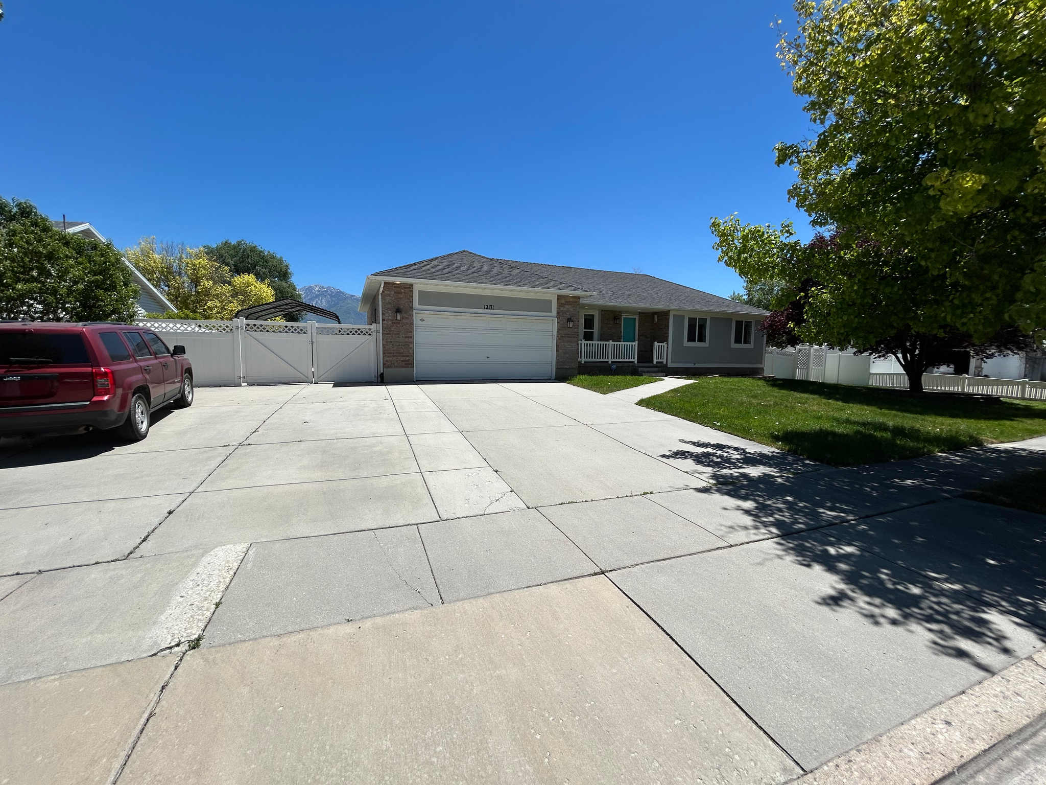 RIVERTON CHASE - Residential