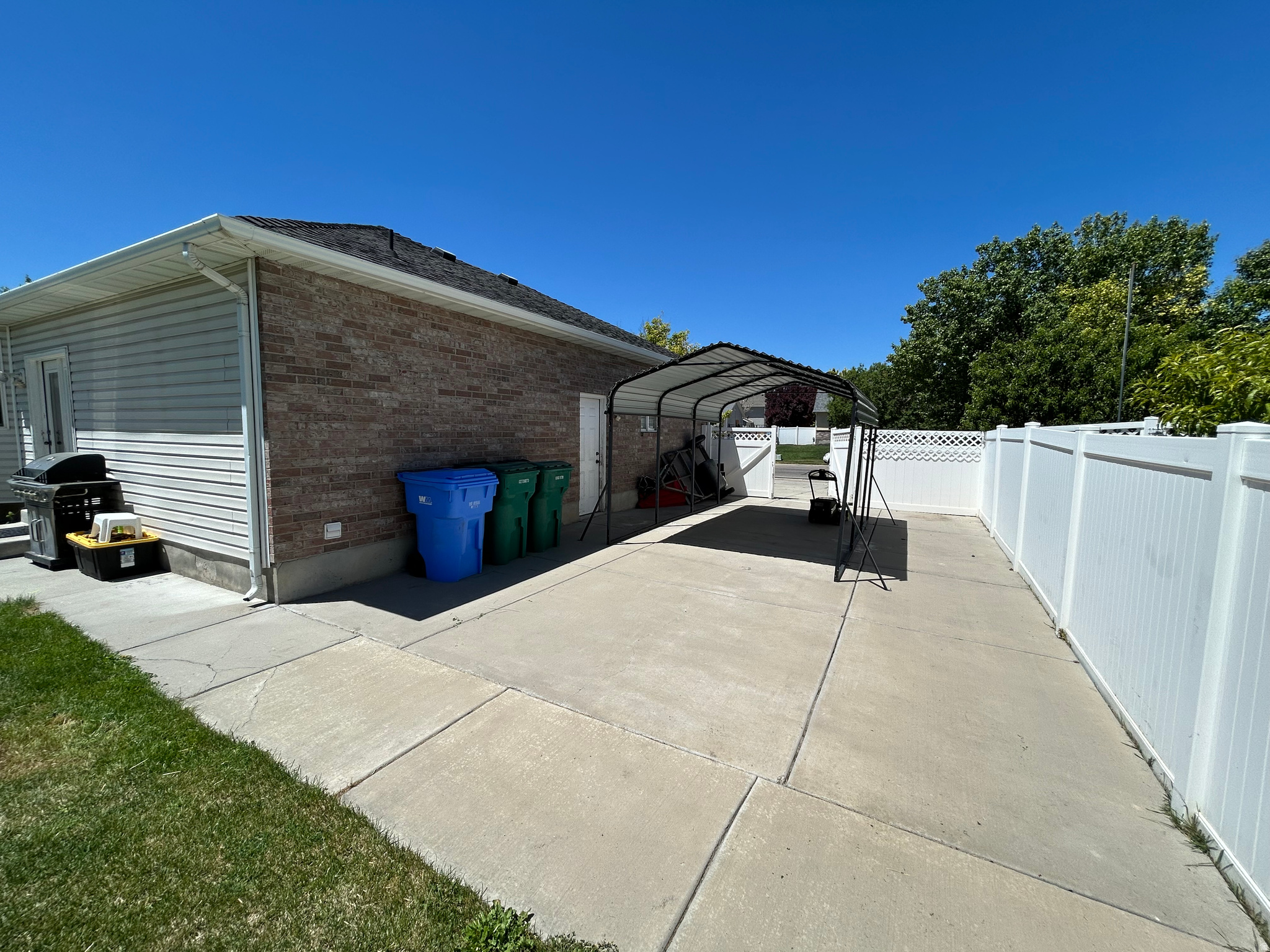 RIVERTON CHASE - Residential